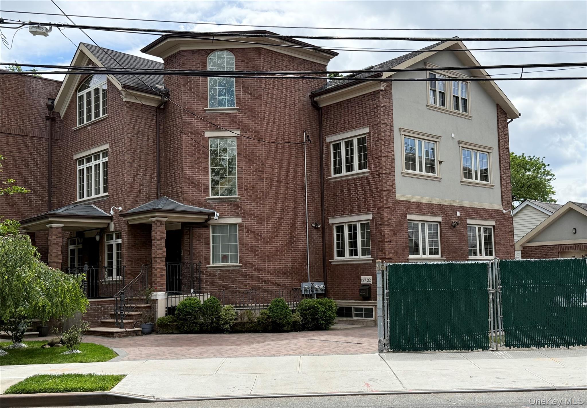 127-22 Kew Gardens Road, Kew Gardens, NY 11415