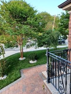 127-22 Kew Gardens Road, Kew Gardens, NY 11415