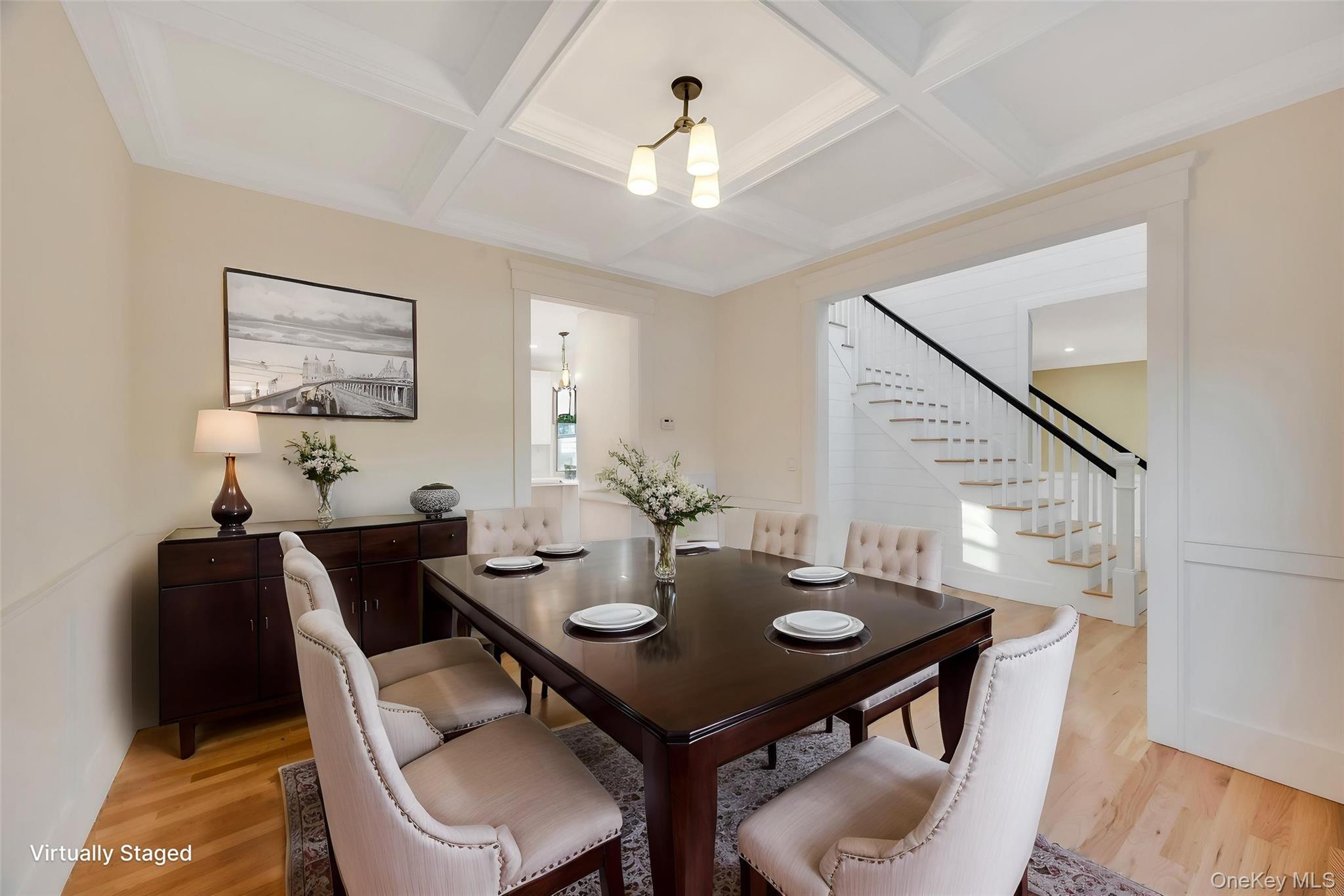 271 N Country Road, Smithtown, NY 11787