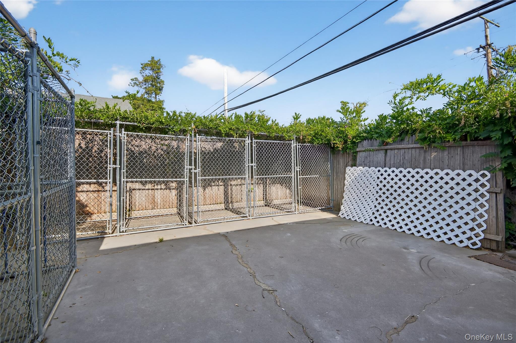 1 Covert Avenue, Floral Park, NY 11001