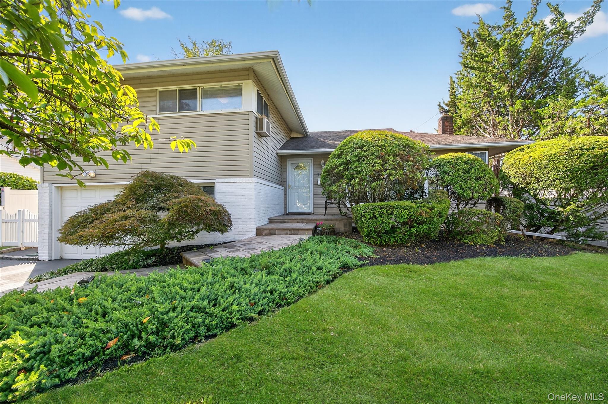 1508 Sylvia Lane, East Meadow, NY 11554
