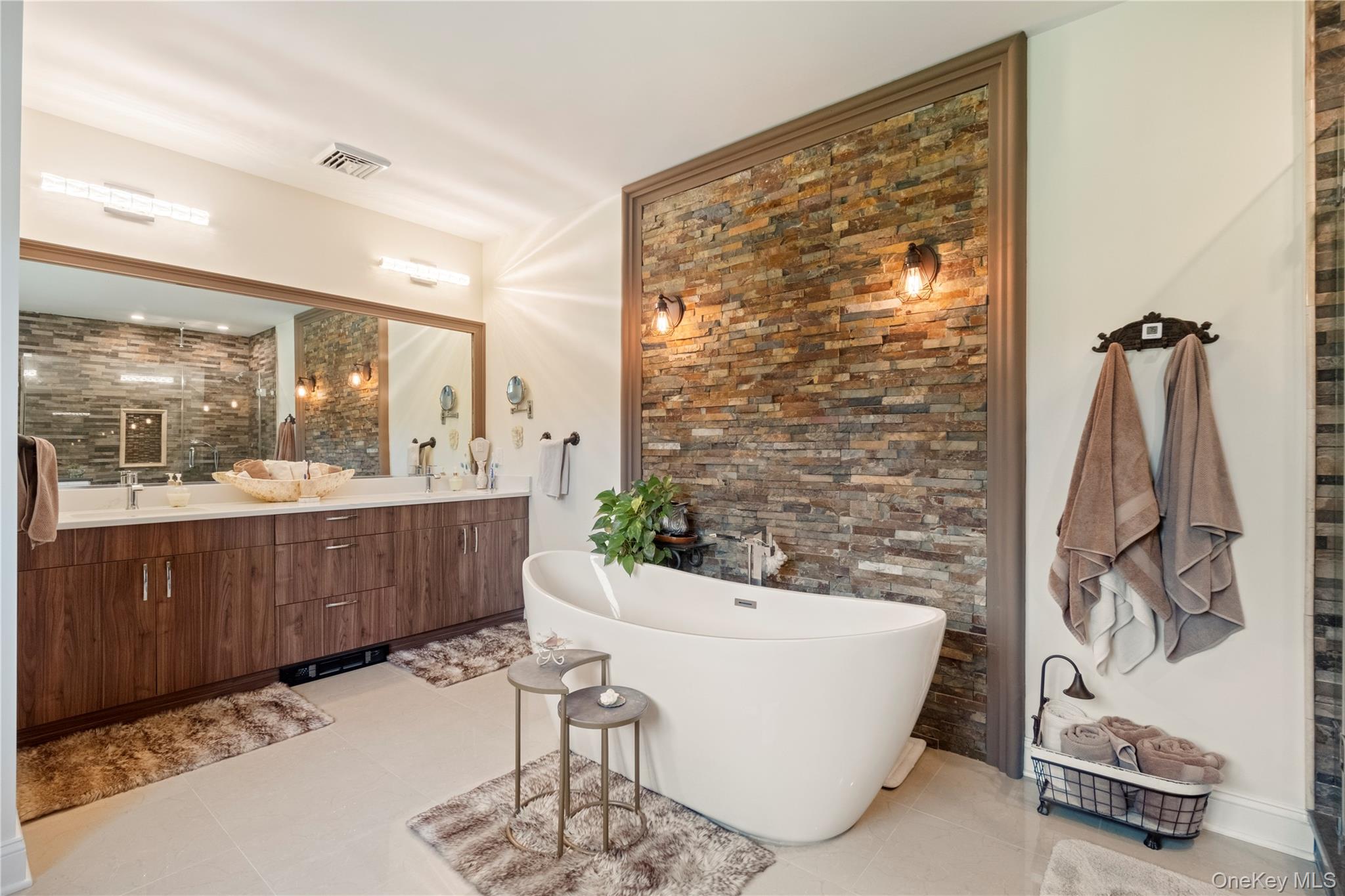 174 Webber Road, Coxsackie, NY 12051