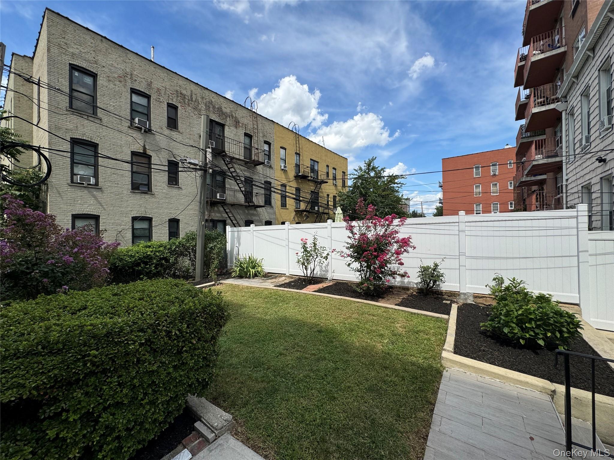 2590 37th Street, Astoria, NY 11103