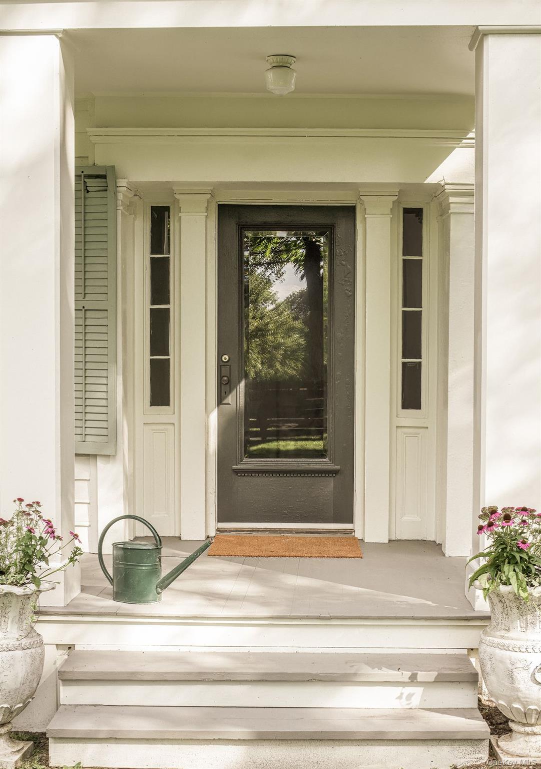 24 Van Wyck Lane, Claverack, NY 12534