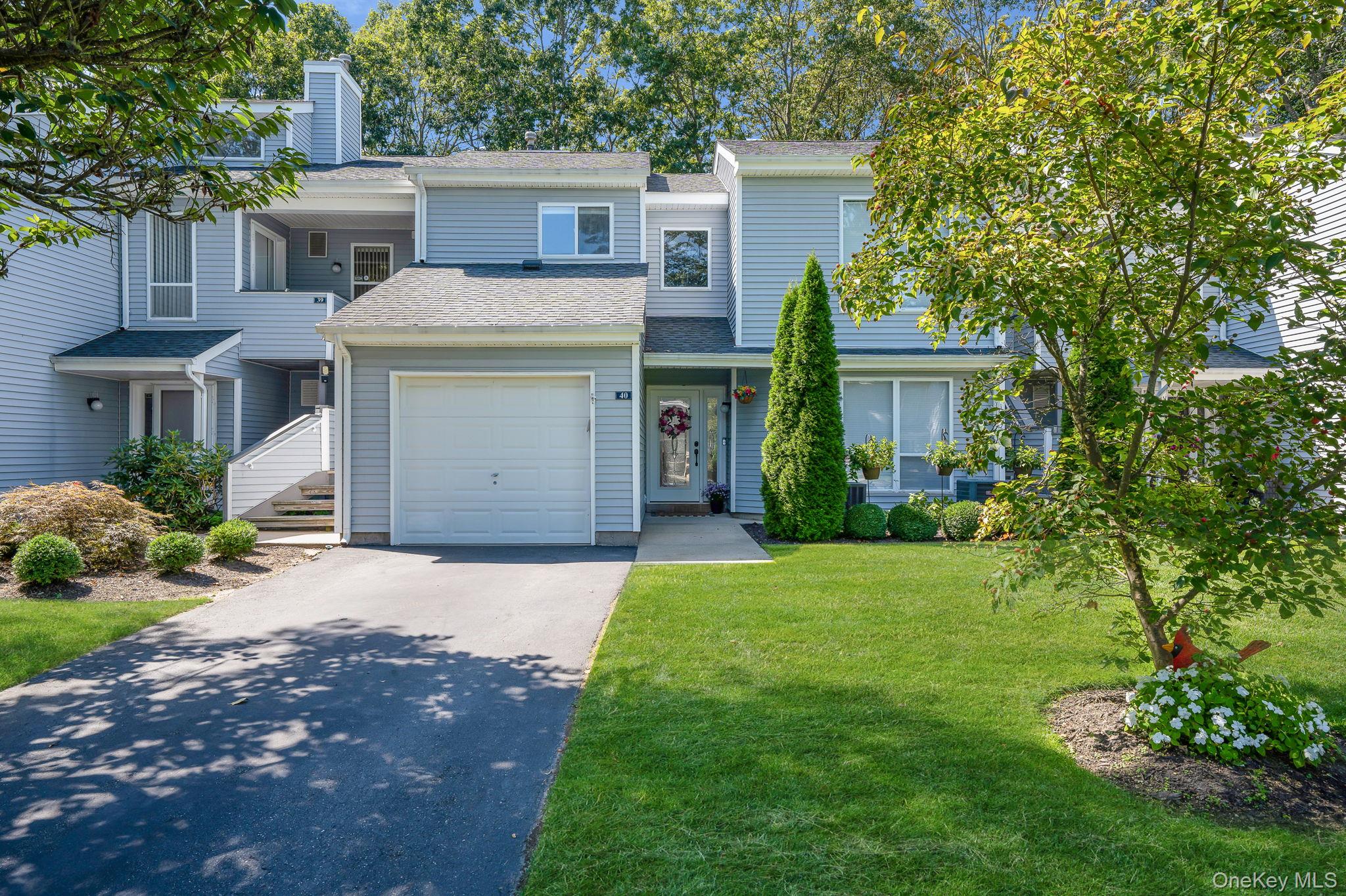 40 Lakeview Drive, Manorville, NY 11949