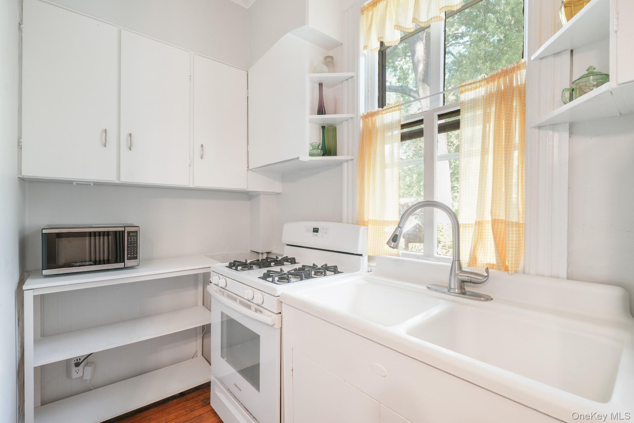 18 Division Avenue, Nyack, NY 10960