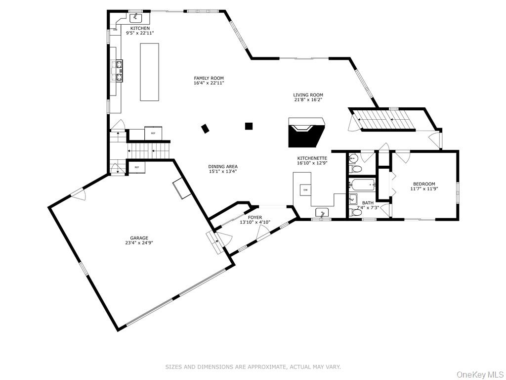 96 Old Pascack Road, Pearl River, NY 10965