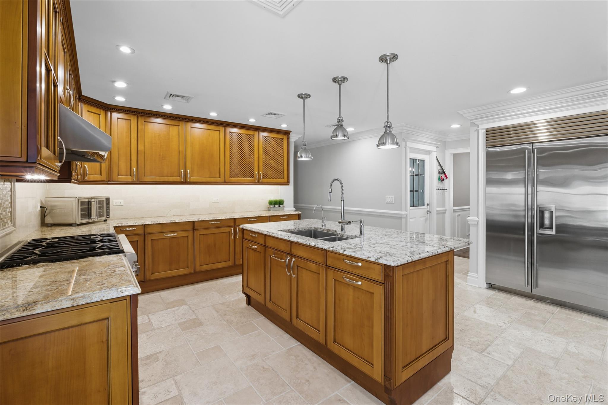 19 Stonehedge Drive, West Nyack, NY 10994