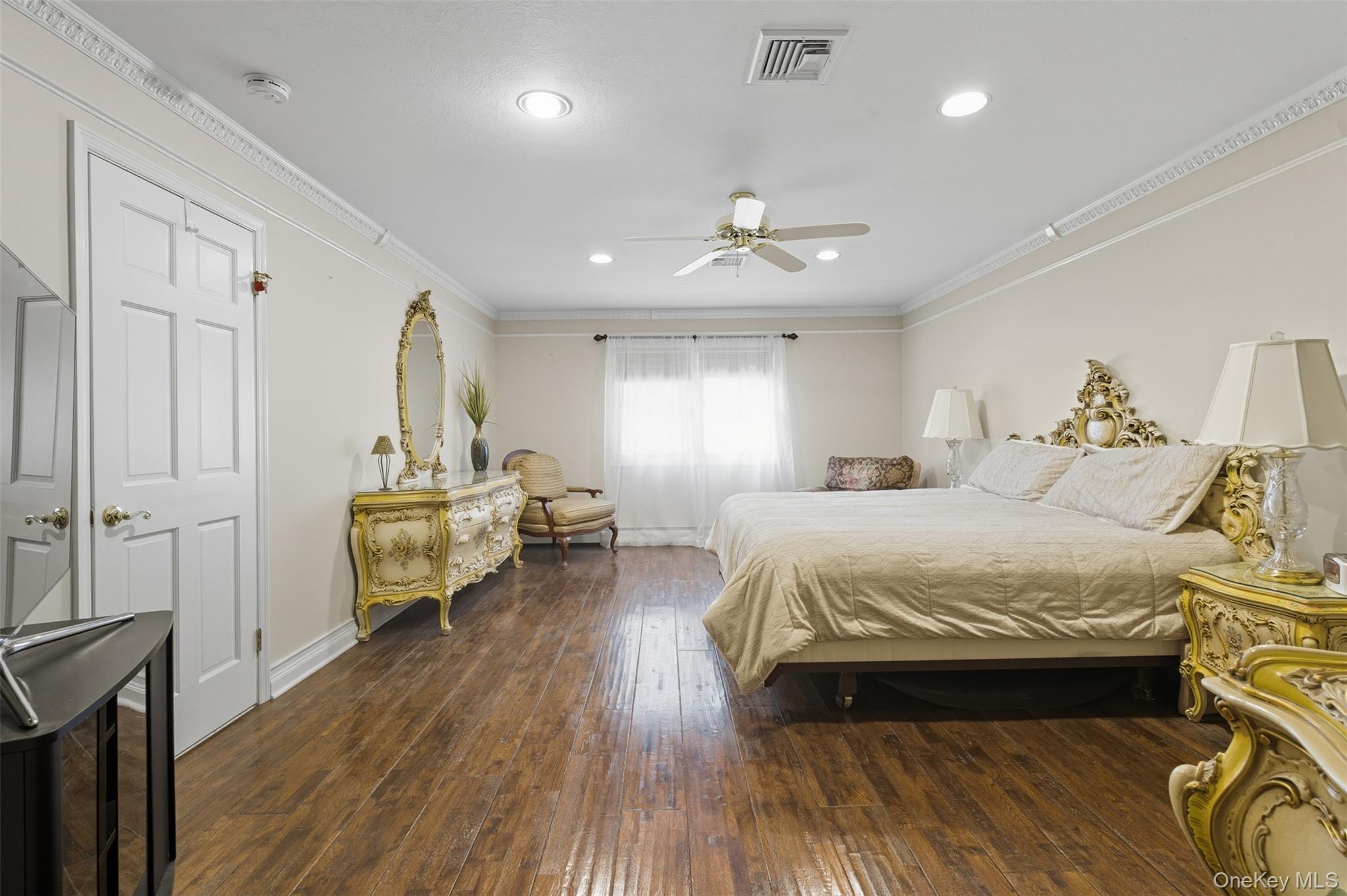 19 Stonehedge Drive, West Nyack, NY 10994