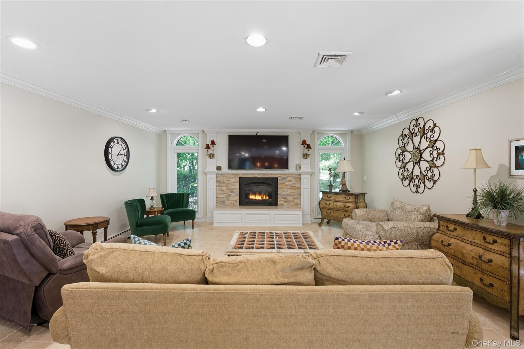 19 Stonehedge Drive, West Nyack, NY 10994