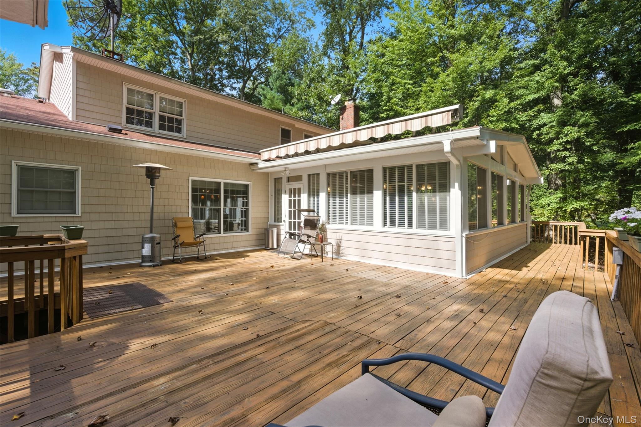 19 Stonehedge Drive, West Nyack, NY 10994