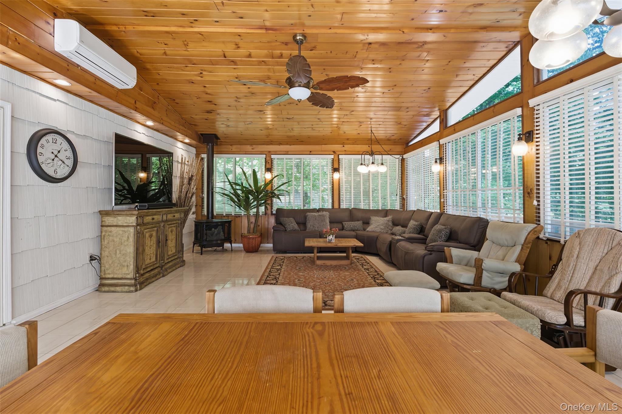 19 Stonehedge Drive, West Nyack, NY 10994