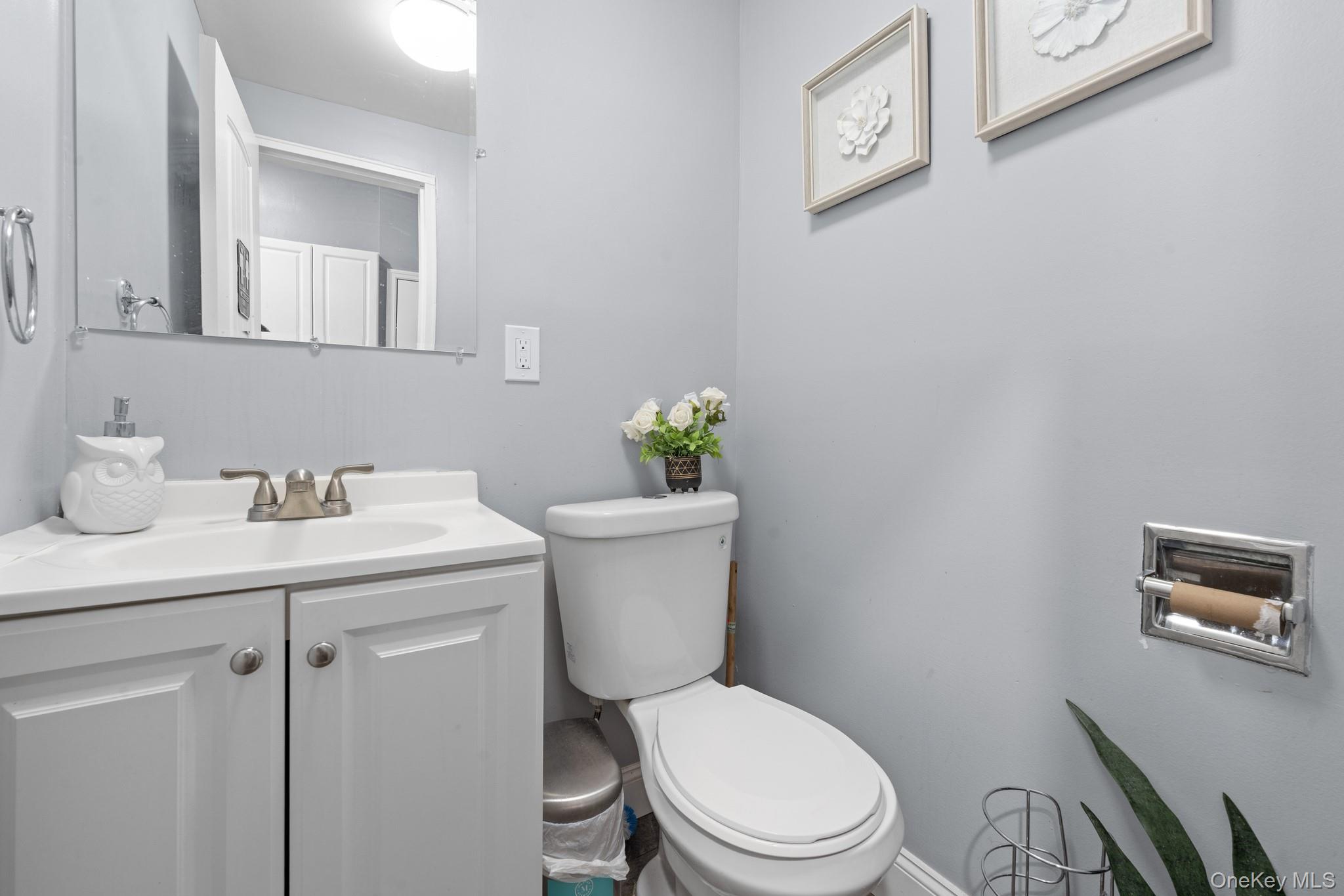 380 Franklin Avenue, Franklin Square, NY 11010