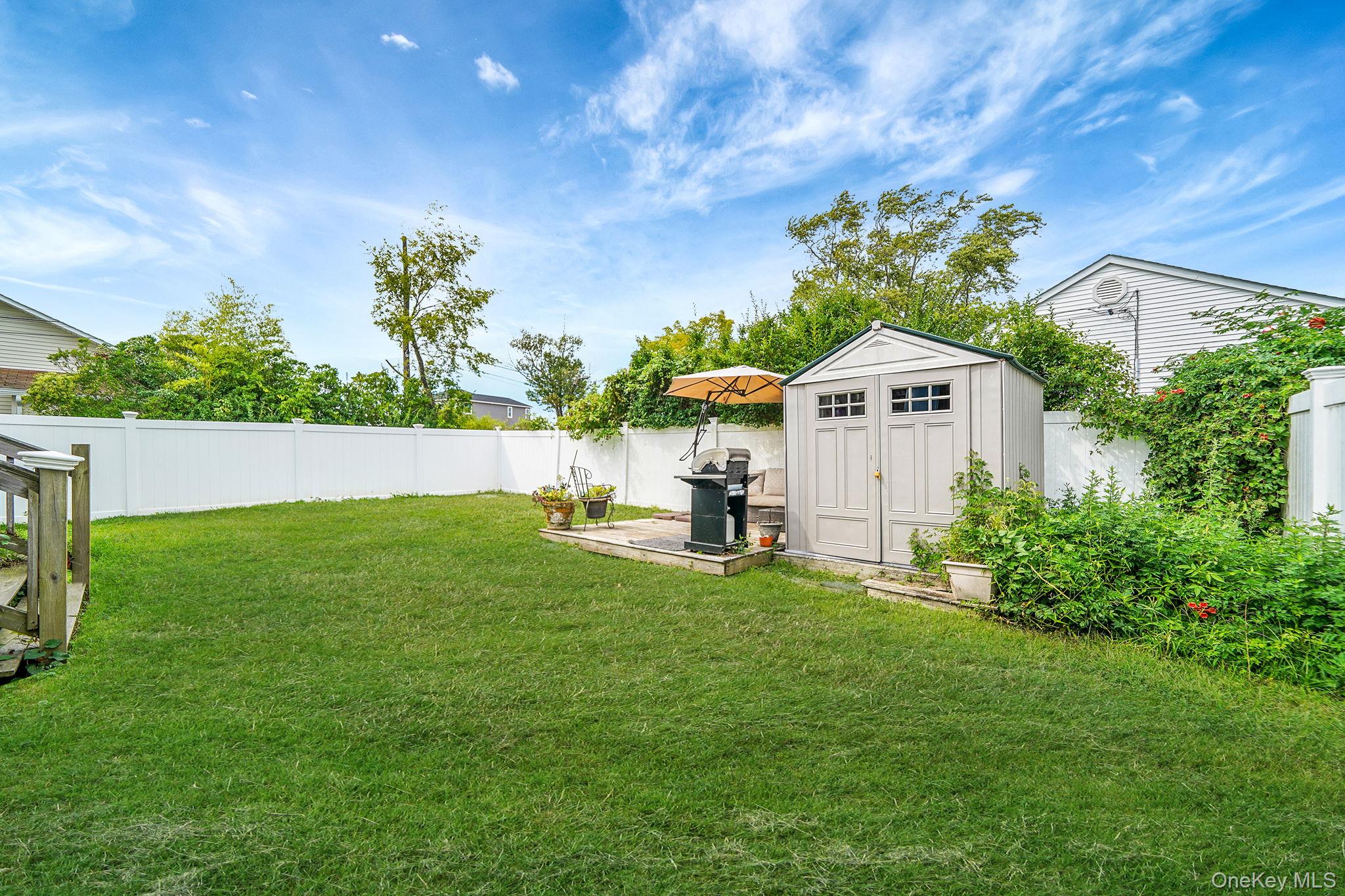 25 Patchogue Street, Patchogue, NY 11772