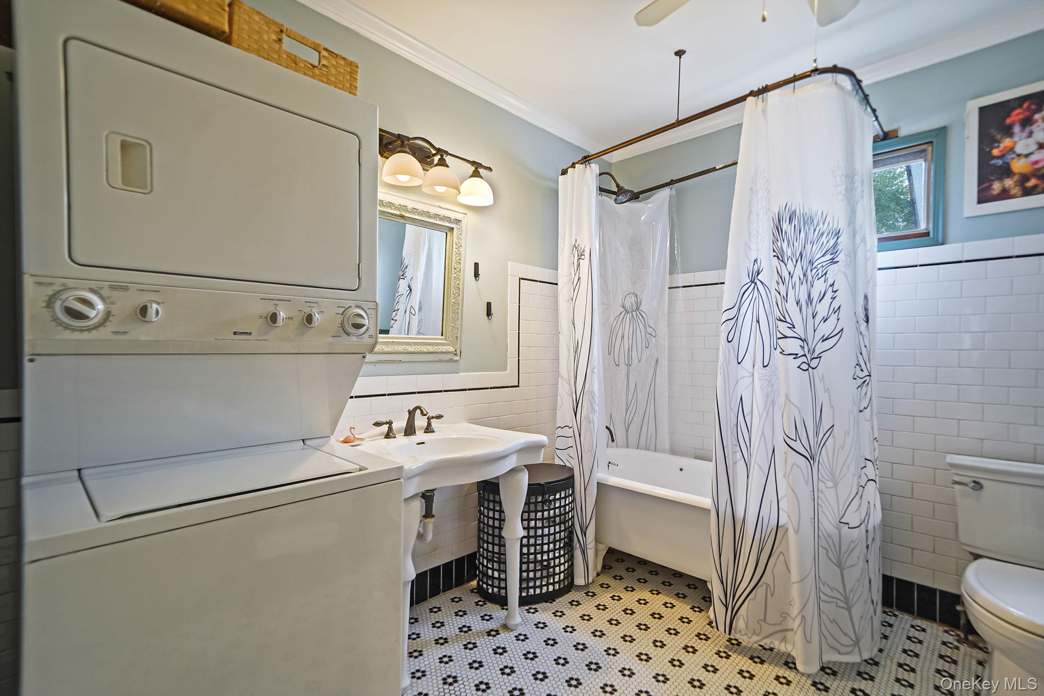 25 Patchogue Street, Patchogue, NY 11772