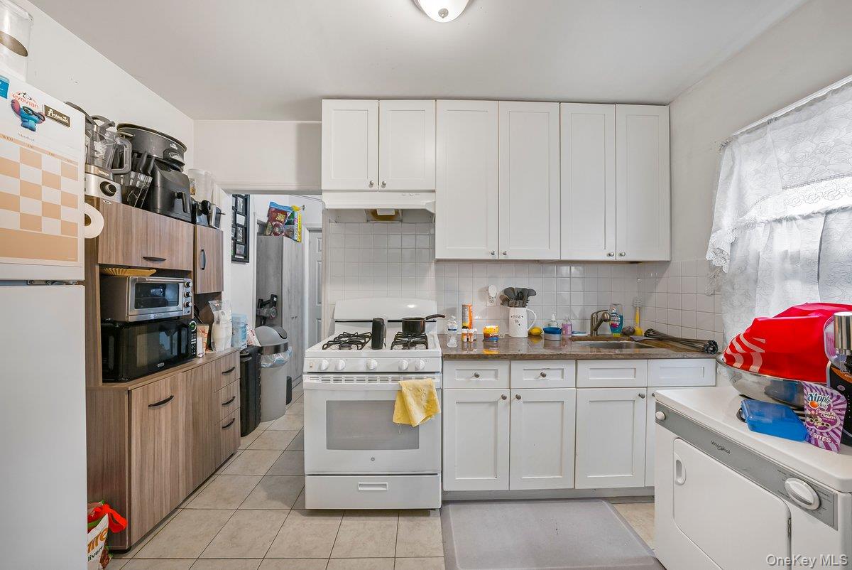 3214 108th Street, East Elmhurst, NY 11369