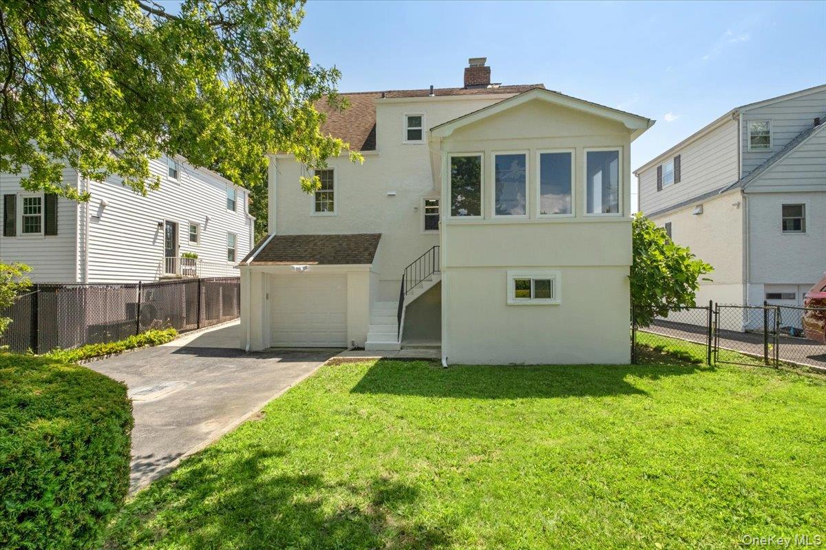 13 Cauldwell Street, Eastchester, NY 10709