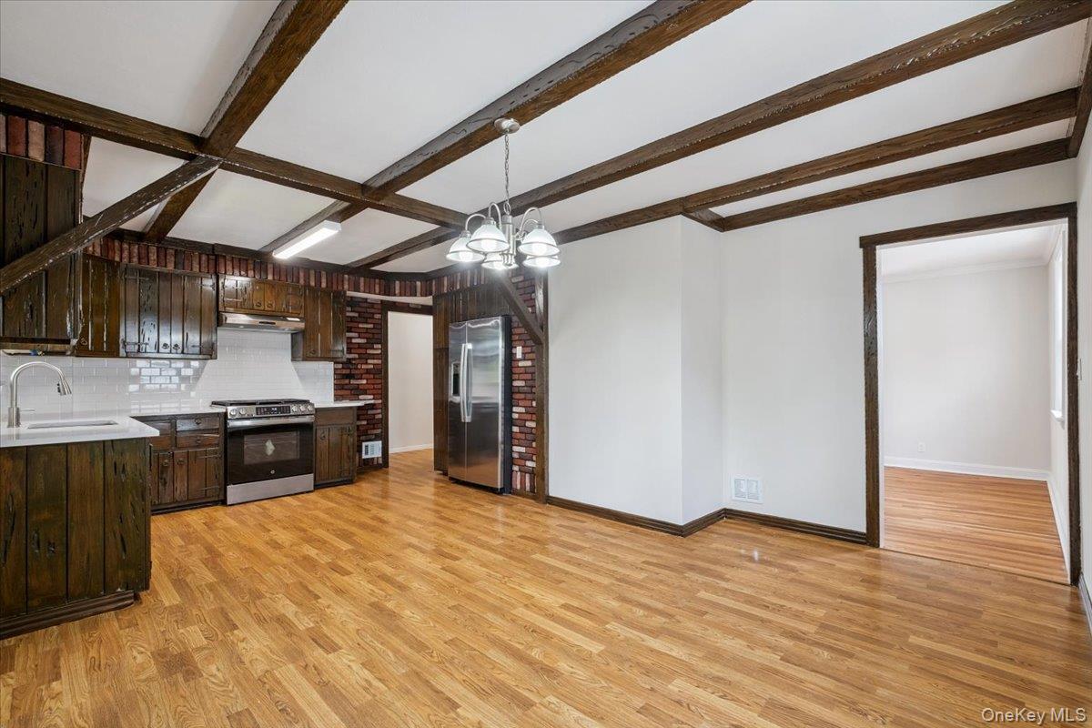 13 Cauldwell Street, Eastchester, NY 10709