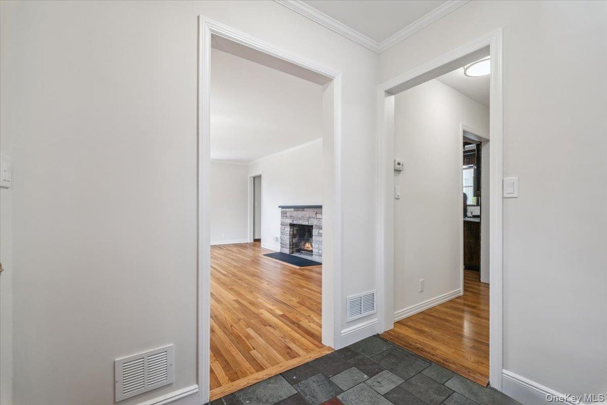 13 Cauldwell Street, Eastchester, NY 10709