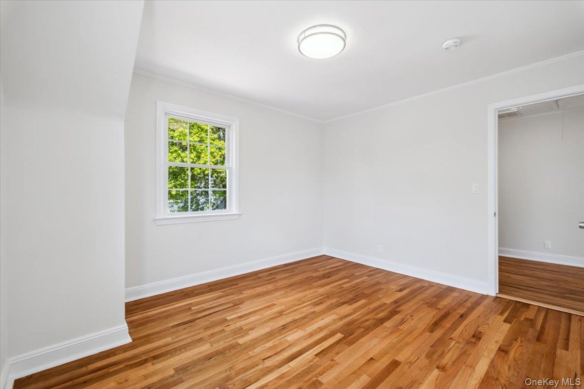 13 Cauldwell Street, Eastchester, NY 10709