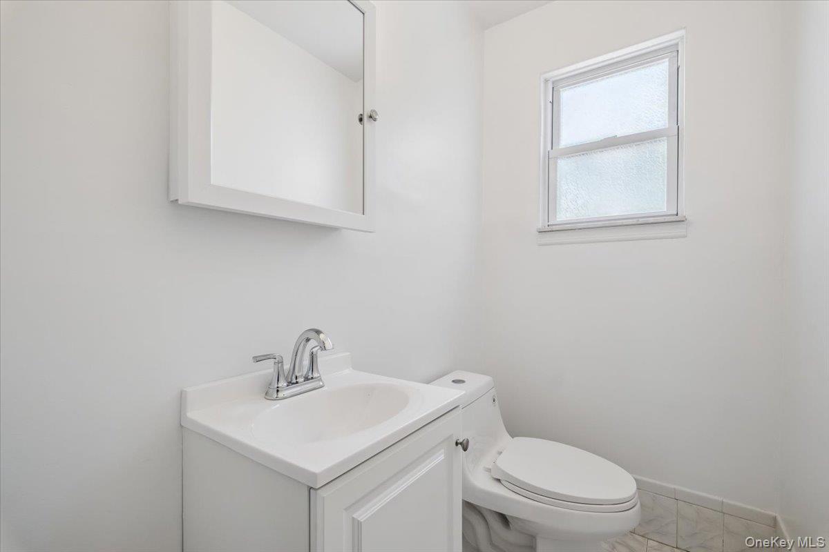 13 Cauldwell Street, Eastchester, NY 10709