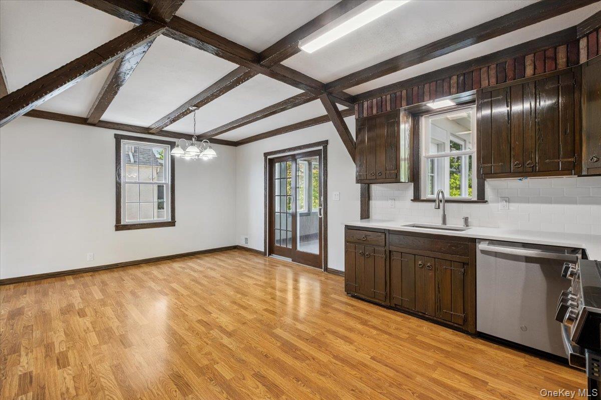 13 Cauldwell Street, Eastchester, NY 10709