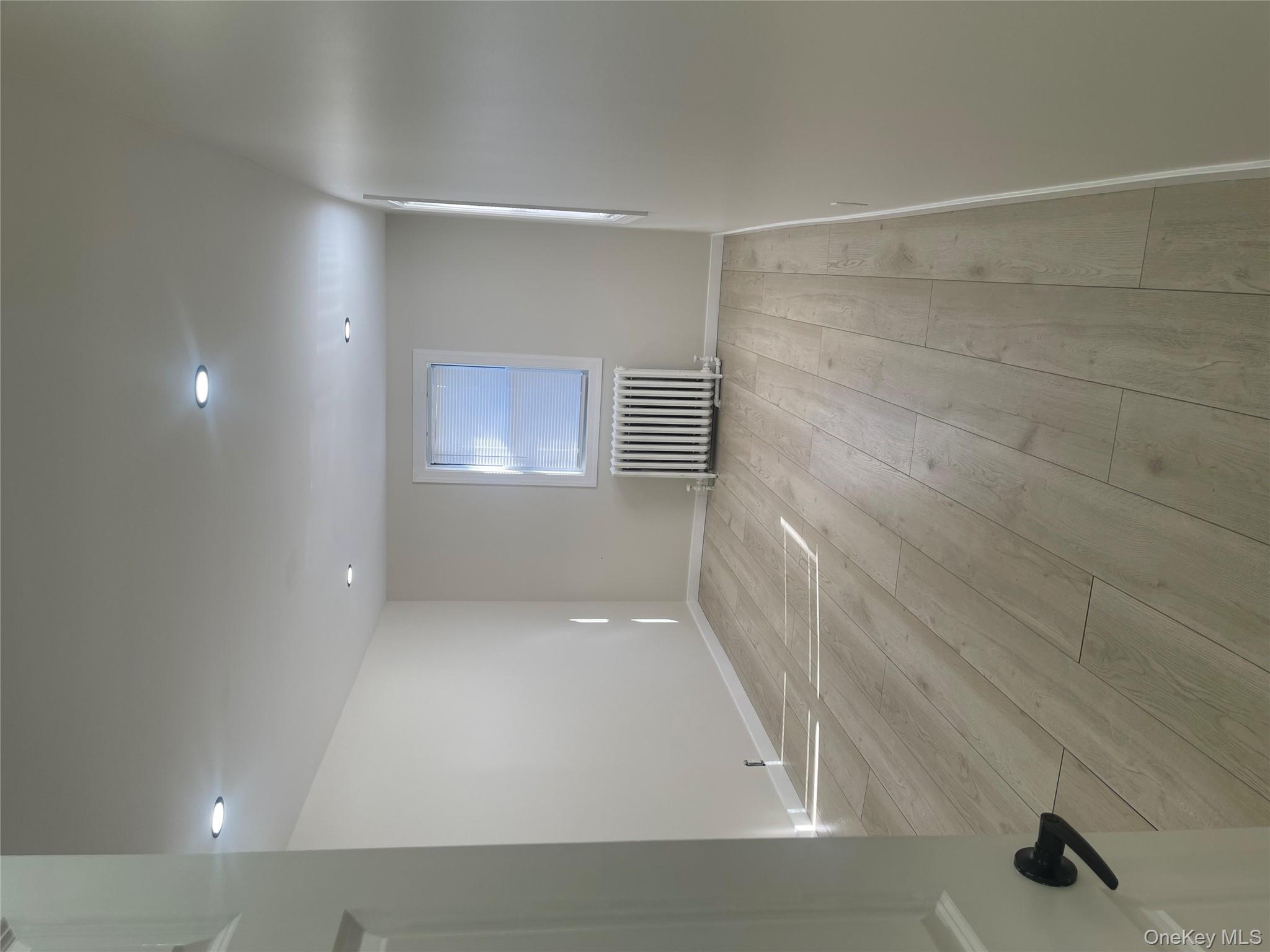 6 Covert Avenue, Garden City, NY 11530