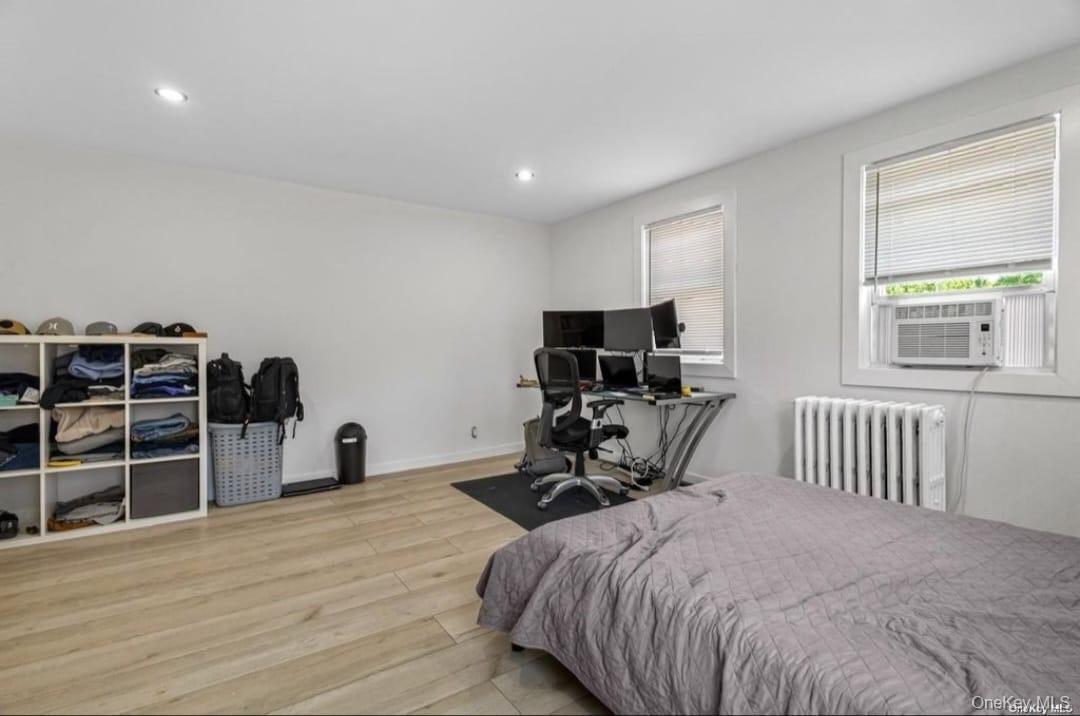 6 Covert Avenue, Garden City, NY 11530