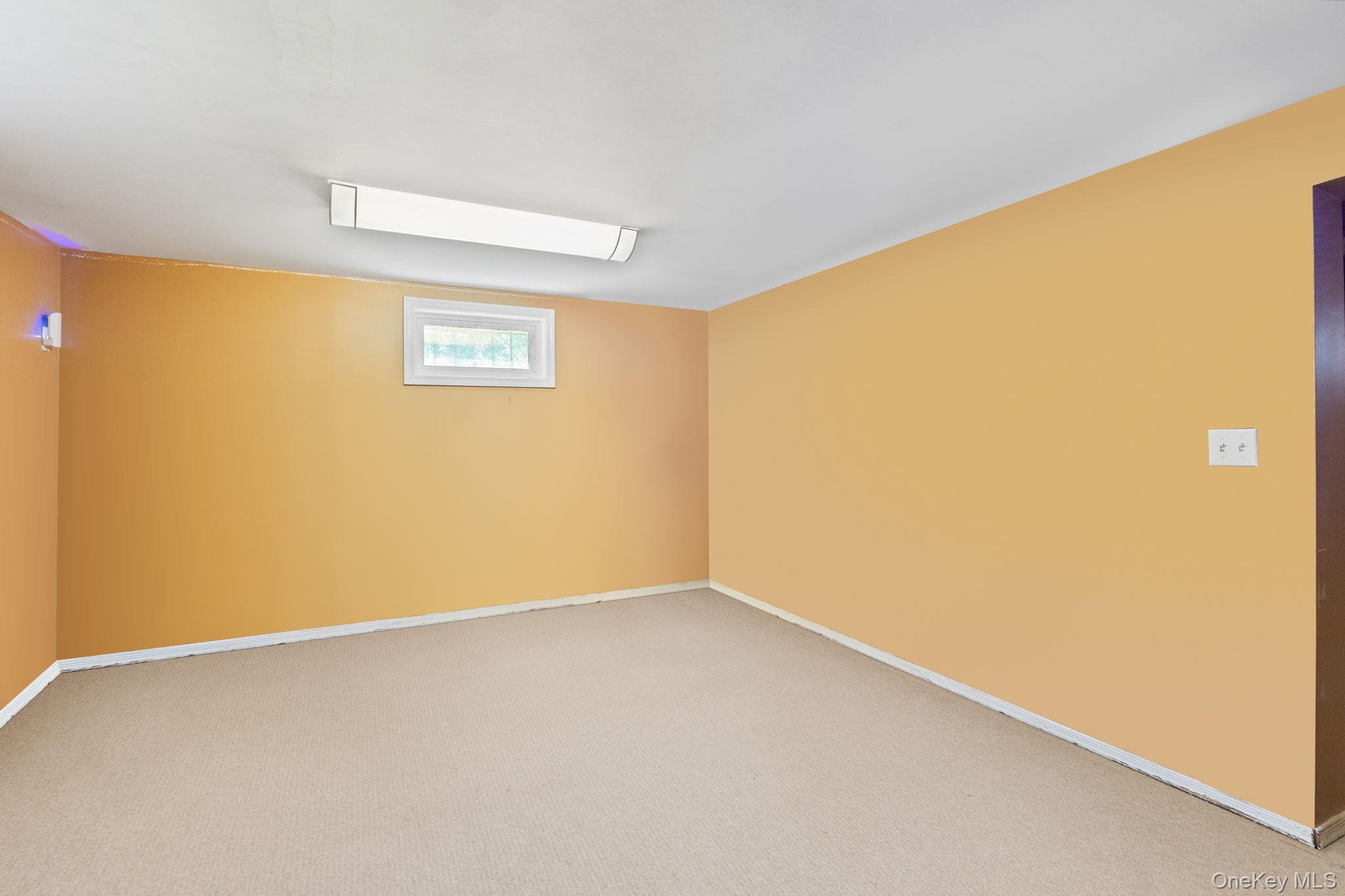 190 W Buchanan Street, Staten Island, NY 10301