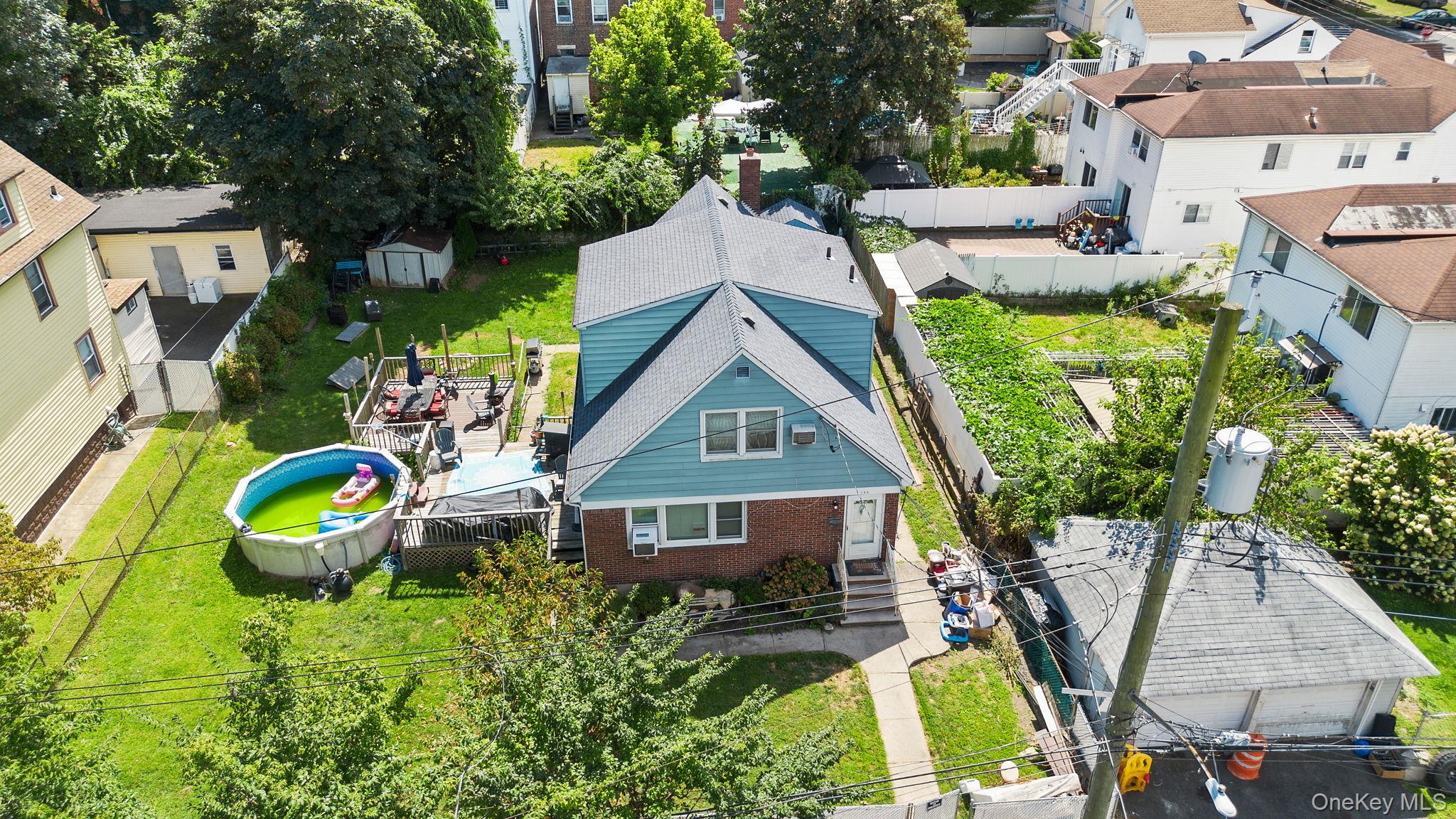 190 W Buchanan Street, Staten Island, NY 10301