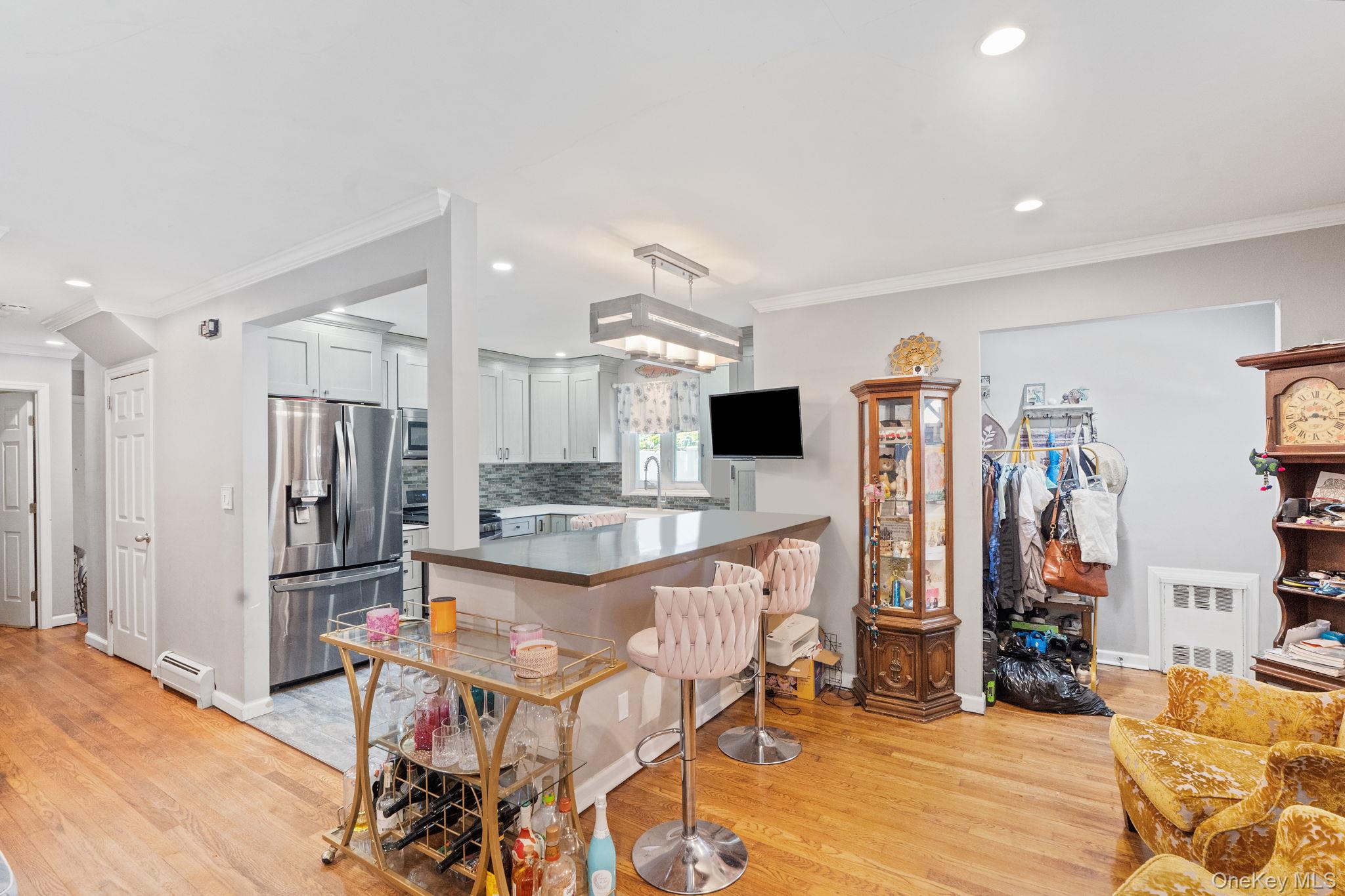 190 W Buchanan Street, Staten Island, NY 10301