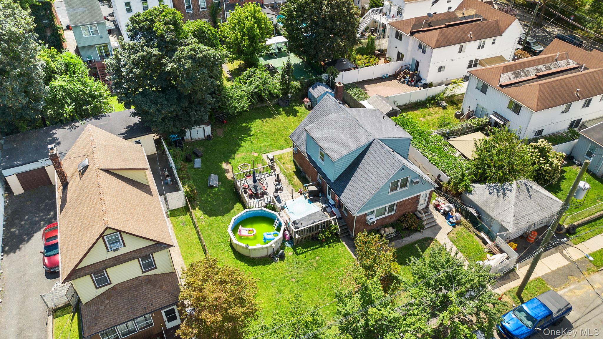 190 W Buchanan Street, Staten Island, NY 10301