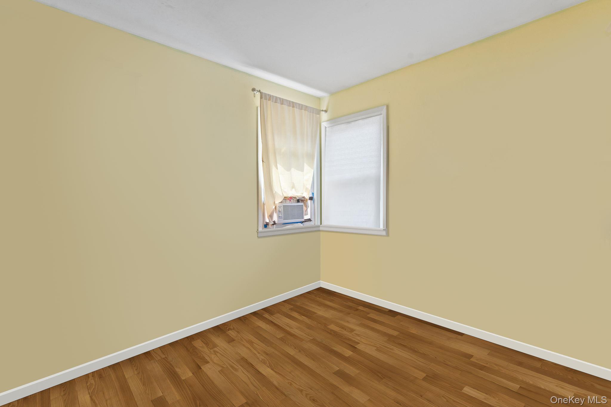 190 W Buchanan Street, Staten Island, NY 10301