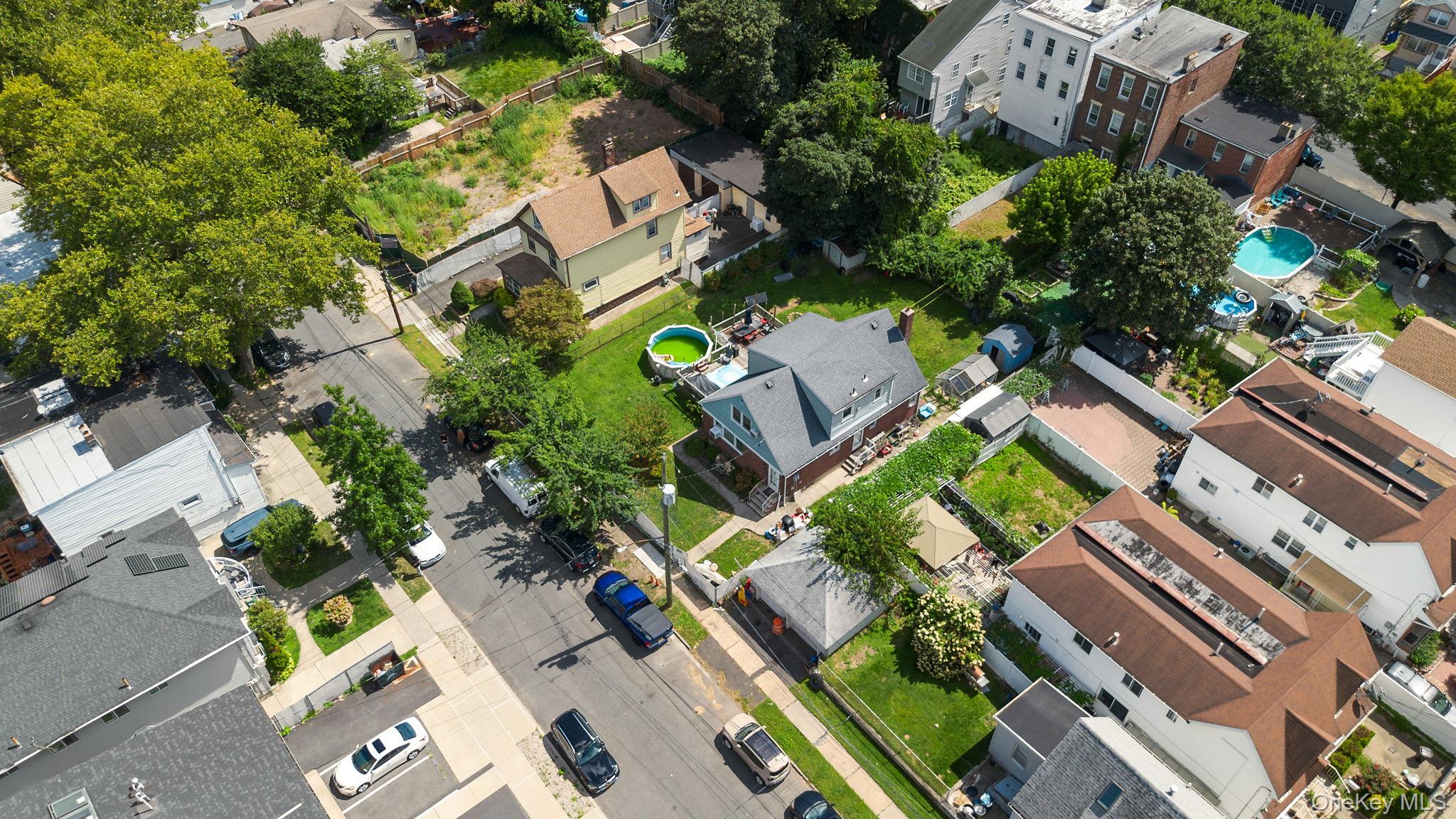 190 W Buchanan Street, Staten Island, NY 10301