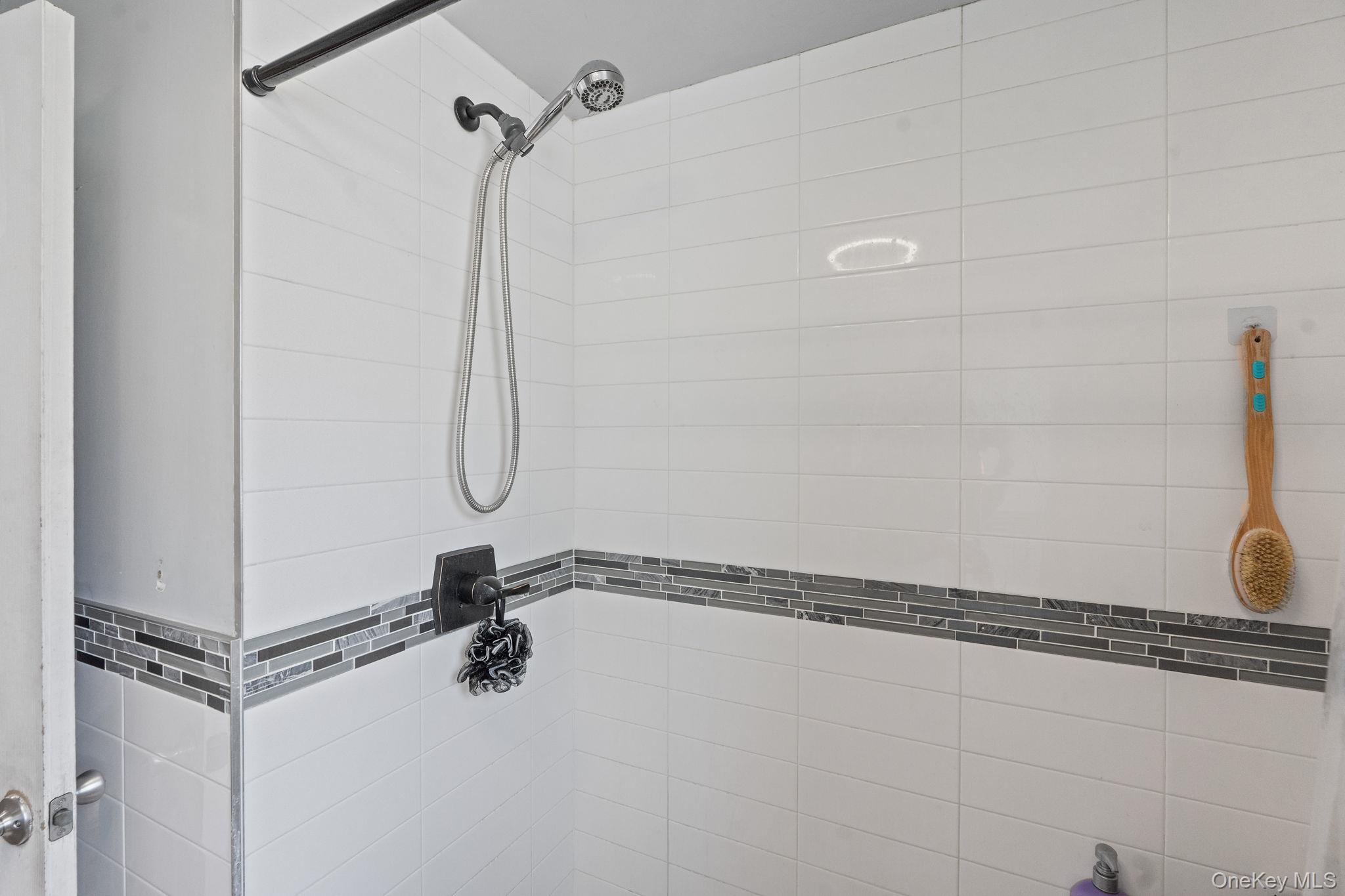 190 W Buchanan Street, Staten Island, NY 10301