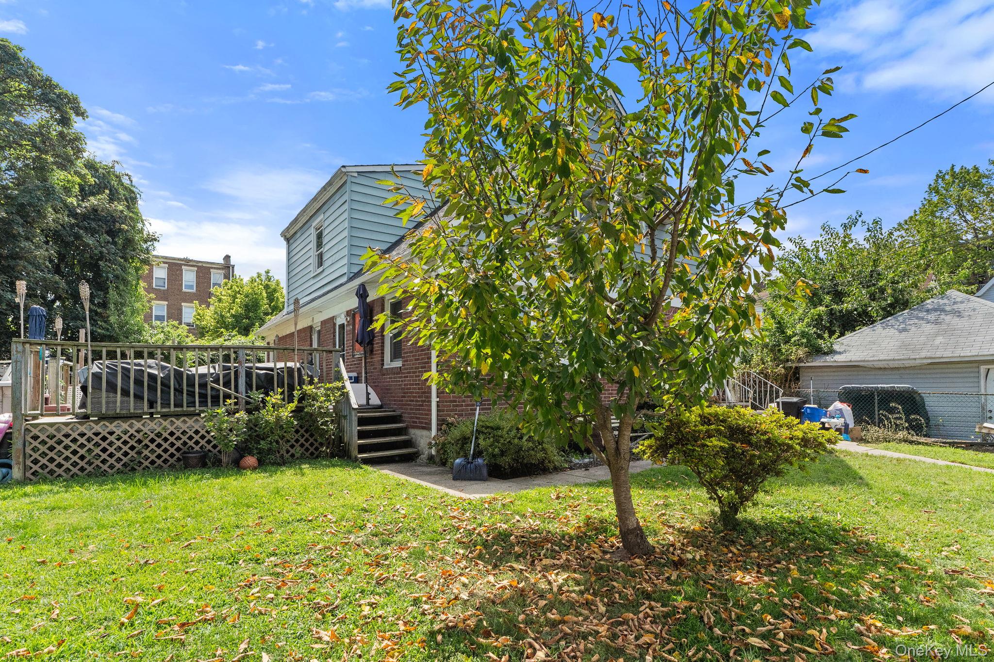 190 W Buchanan Street, Staten Island, NY 10301