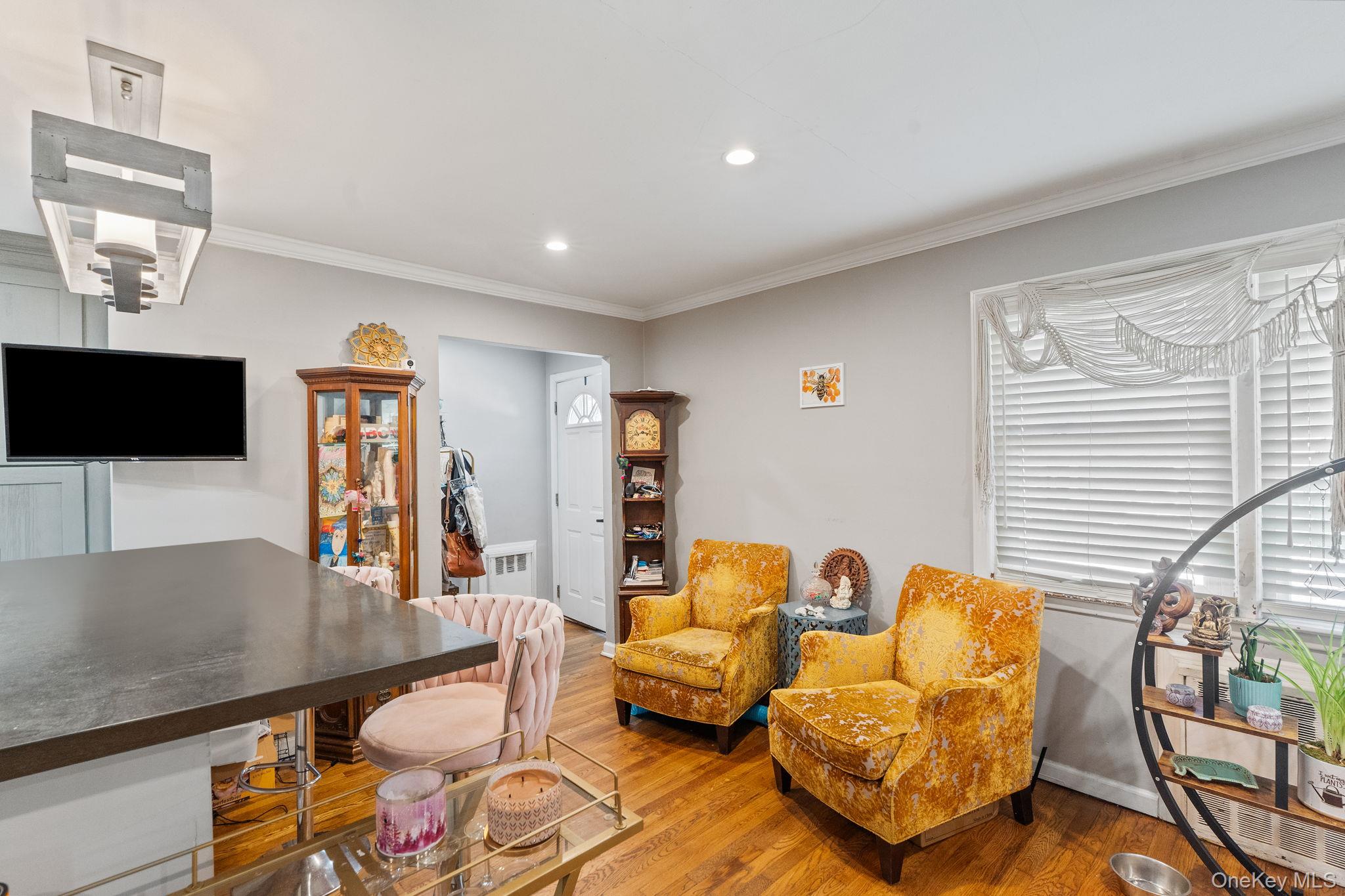 190 W Buchanan Street, Staten Island, NY 10301