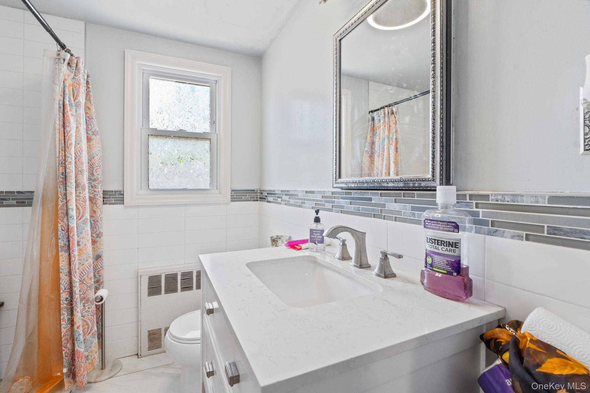 190 W Buchanan Street, Staten Island, NY 10301