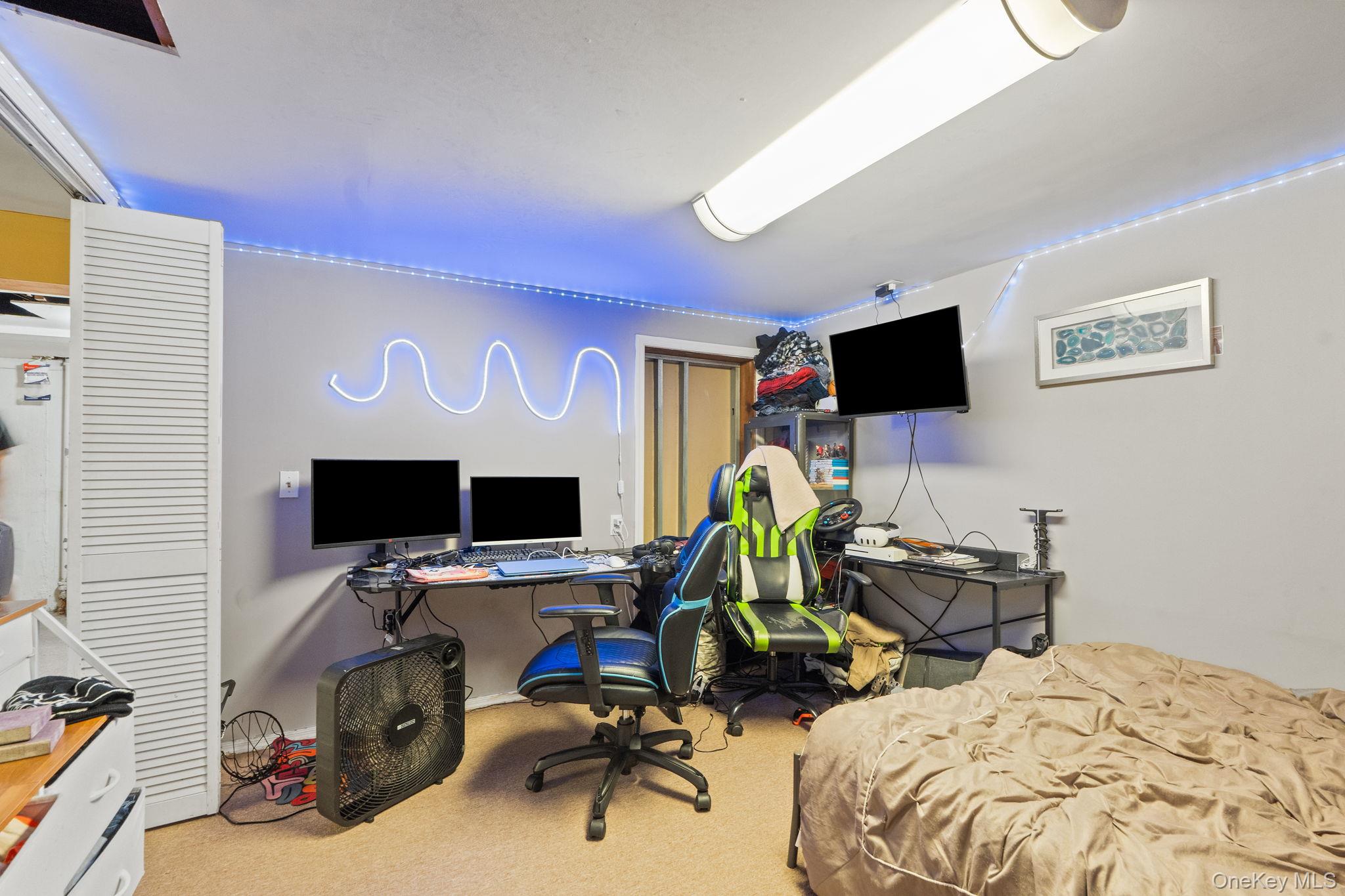 190 W Buchanan Street, Staten Island, NY 10301