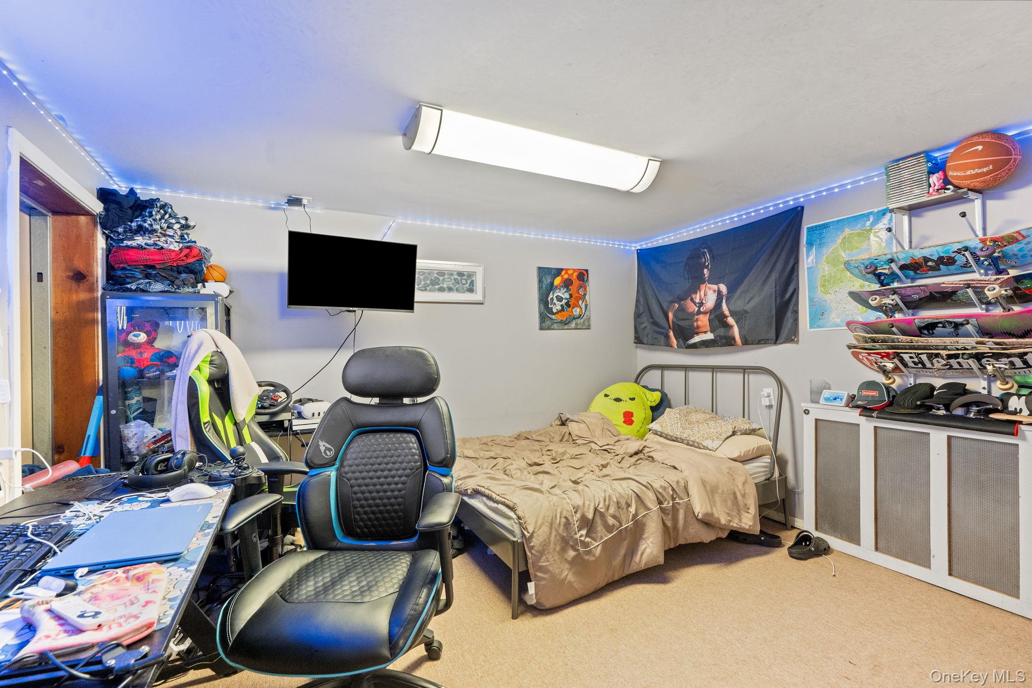 190 W Buchanan Street, Staten Island, NY 10301