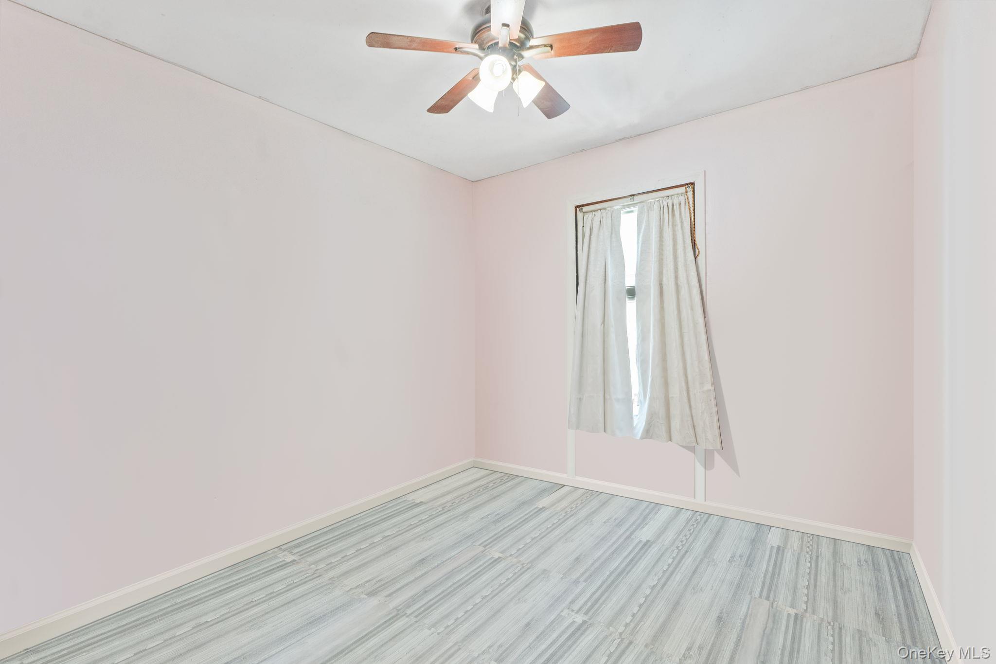 190 W Buchanan Street, Staten Island, NY 10301