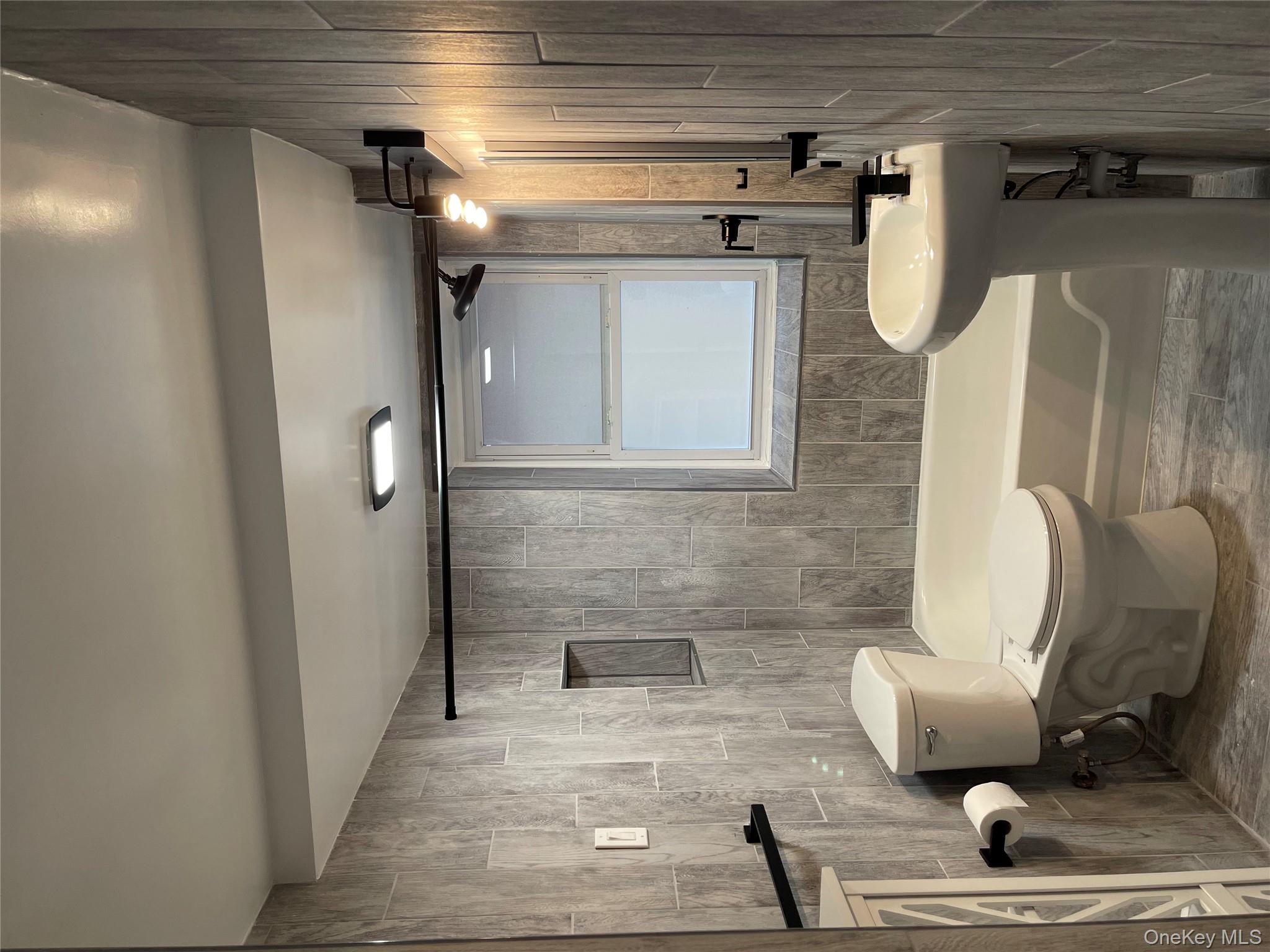 5783 Mosholu Avenue, Bronx, NY 10471