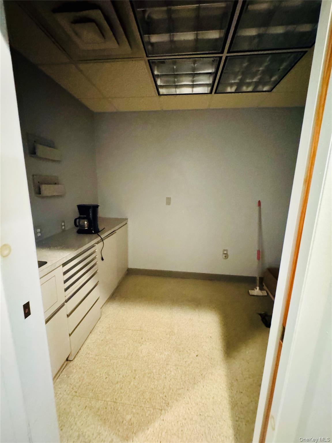 205-13 Hollis Avenue, Hollis, NY 11412