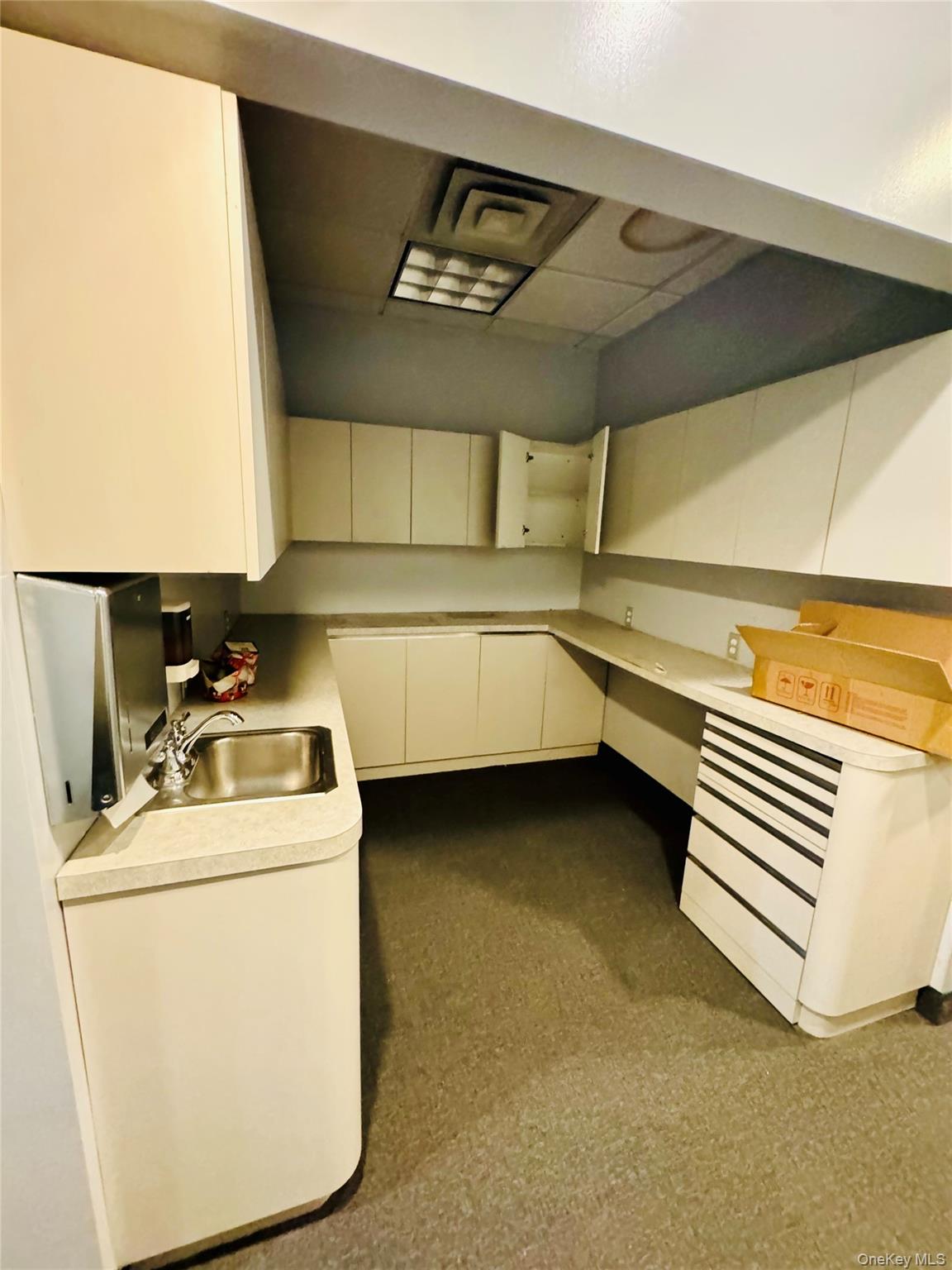 205-13 Hollis Avenue, Hollis, NY 11412