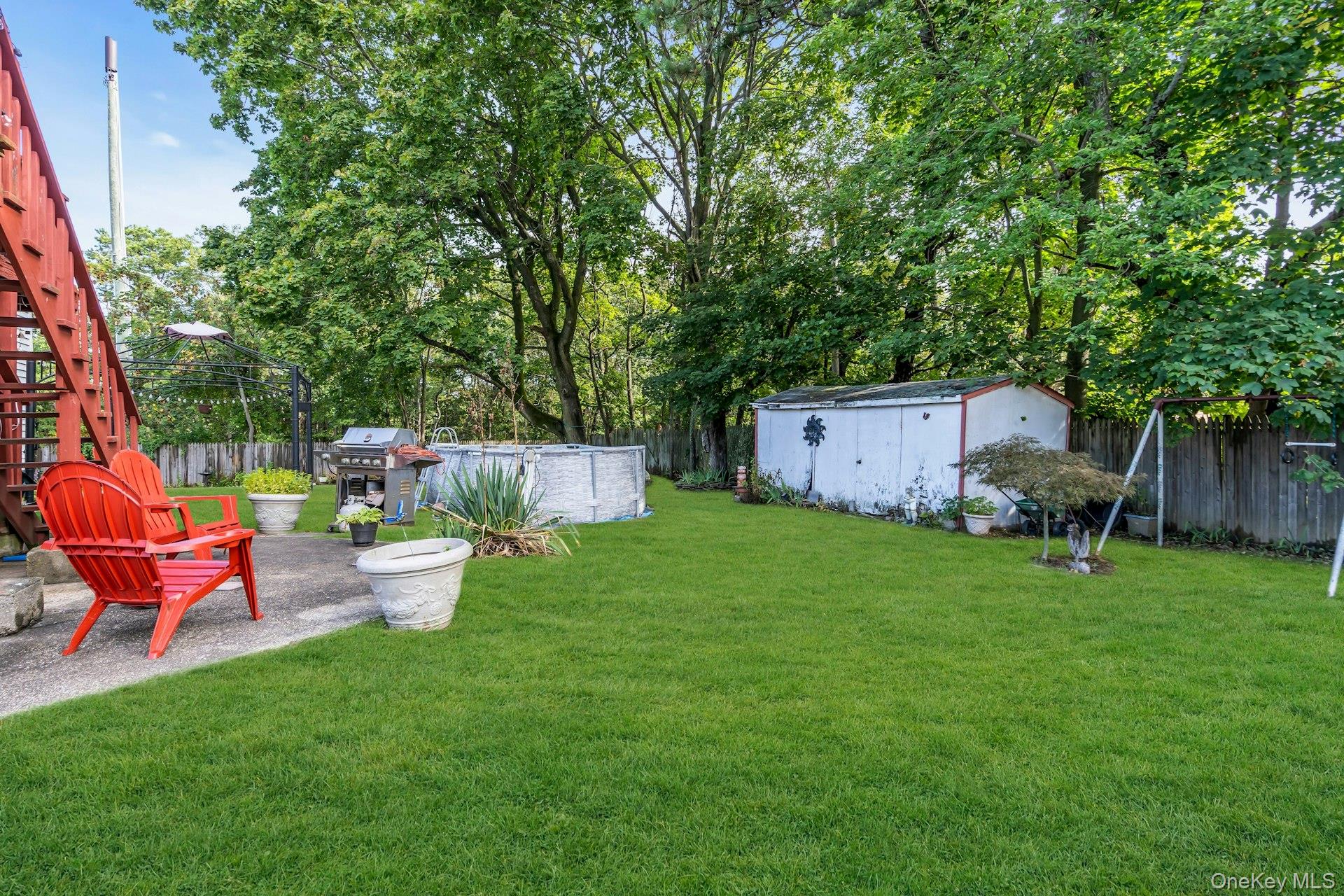 15 Abbey Lane, Bay Shore, NY 11706