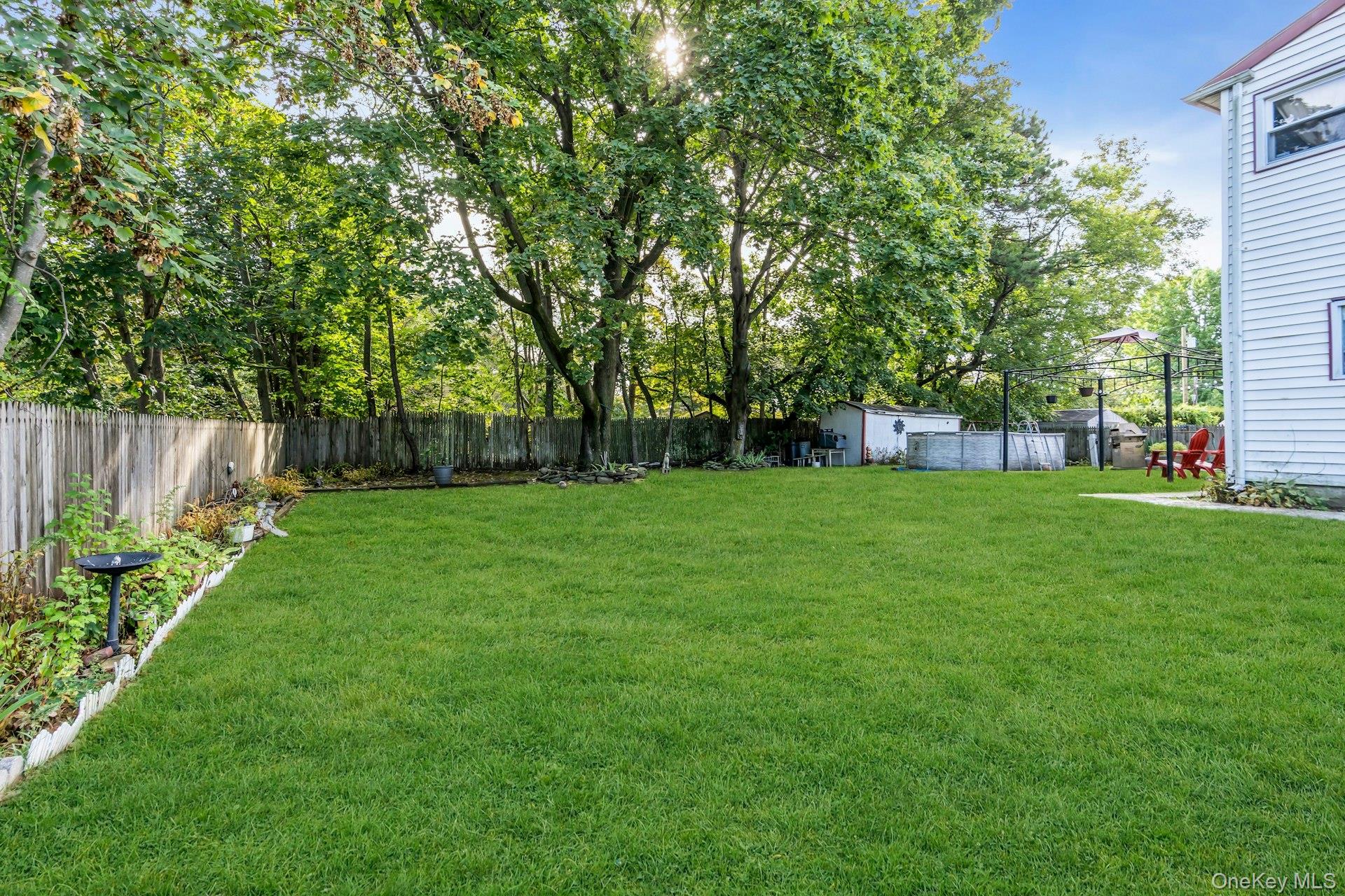 15 Abbey Lane, Bay Shore, NY 11706