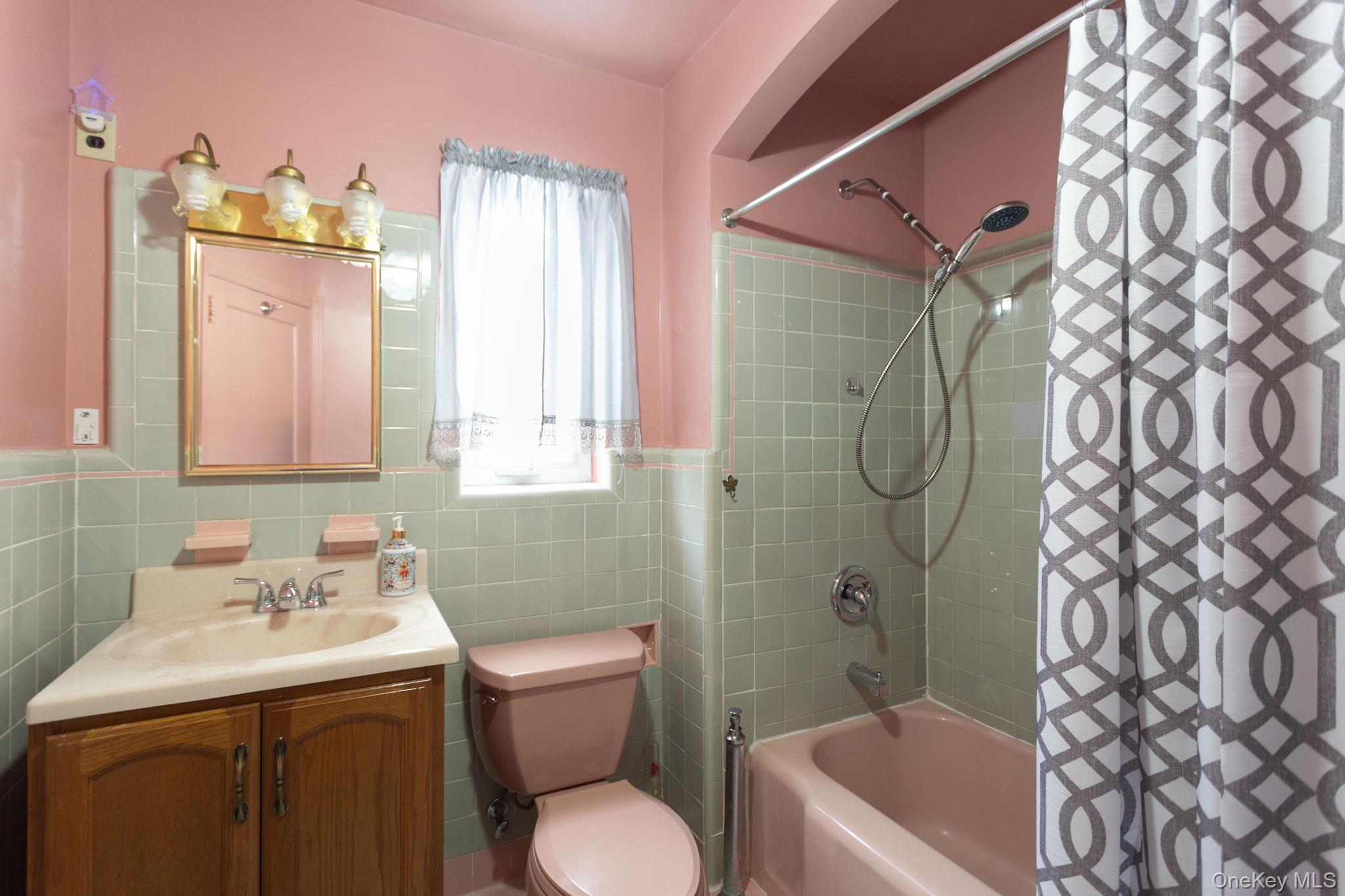 80-54 210th Street, Hollis Hills, NY 11427