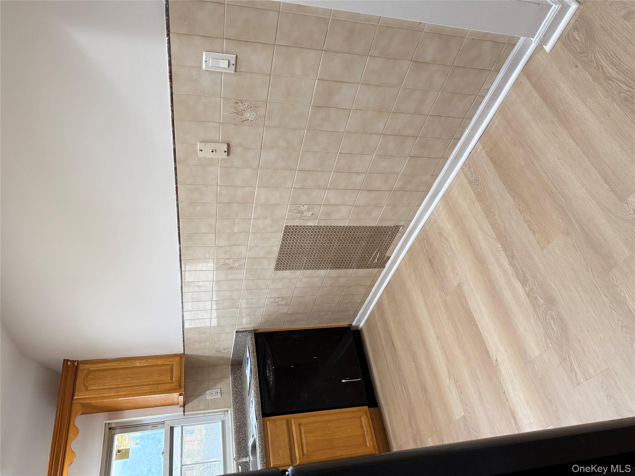 231-22 87 Avenue, Queens Village, NY 11427