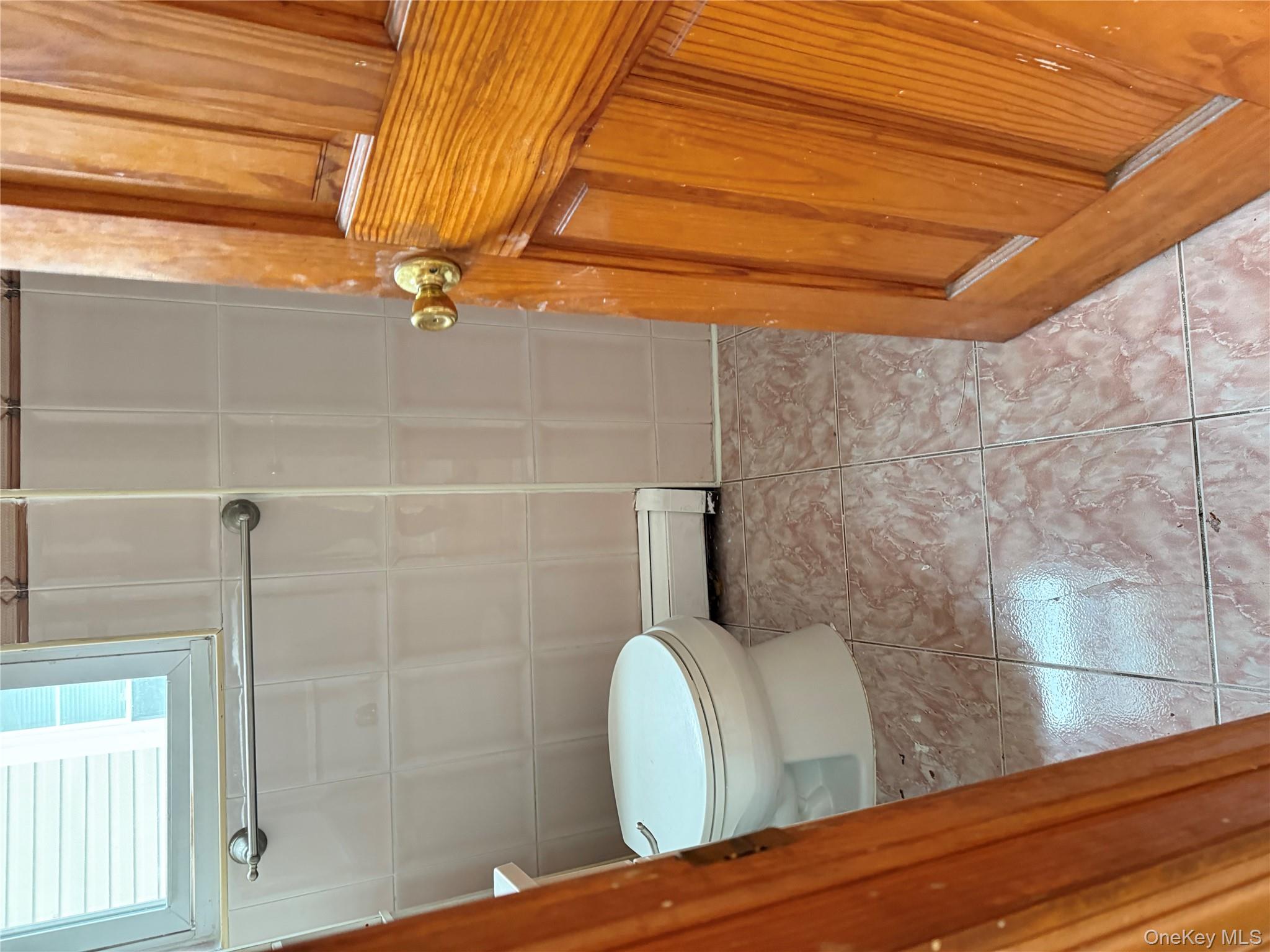 231-22 87 Avenue, Queens Village, NY 11427