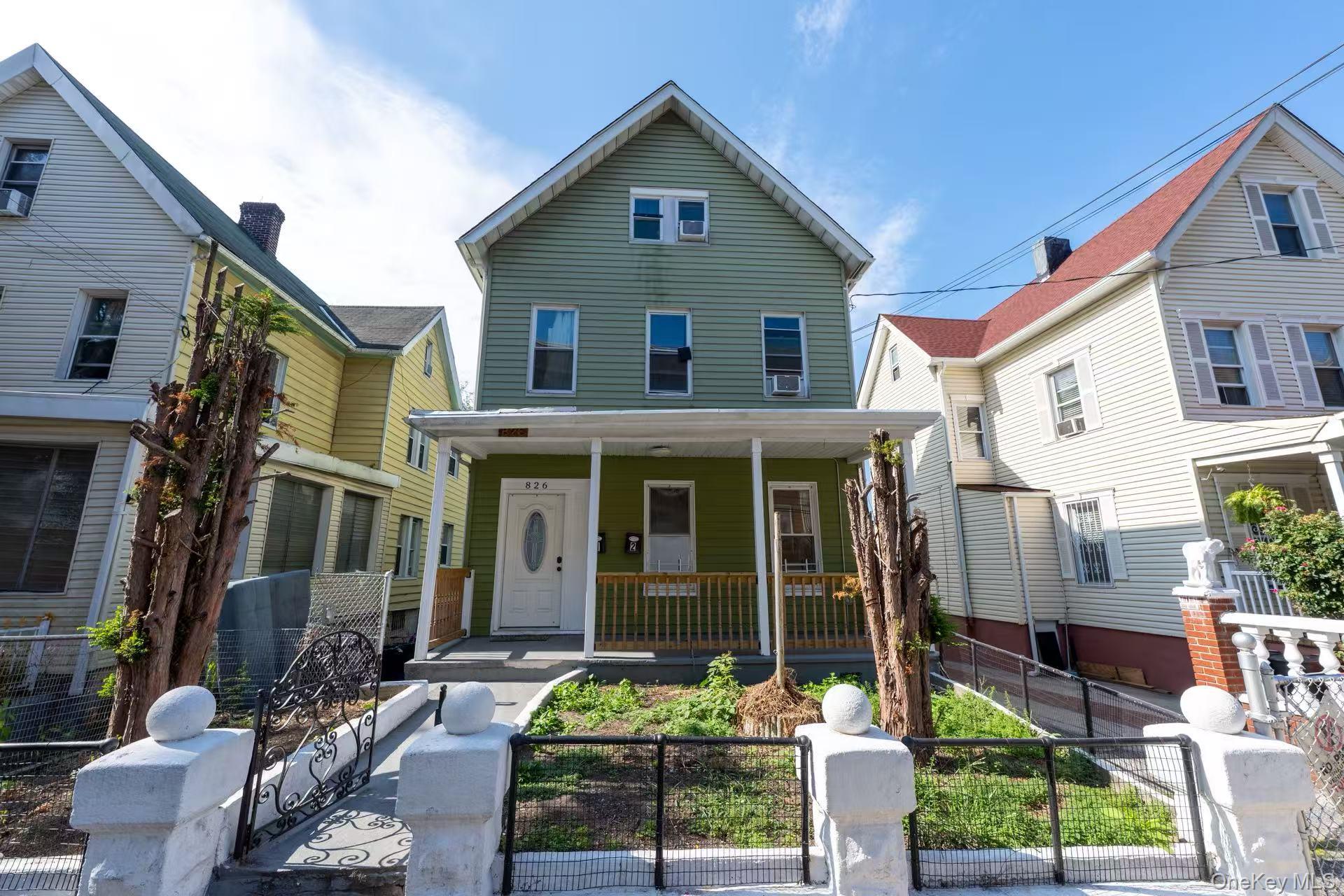 826 E 216 Street, Bronx, NY 10467